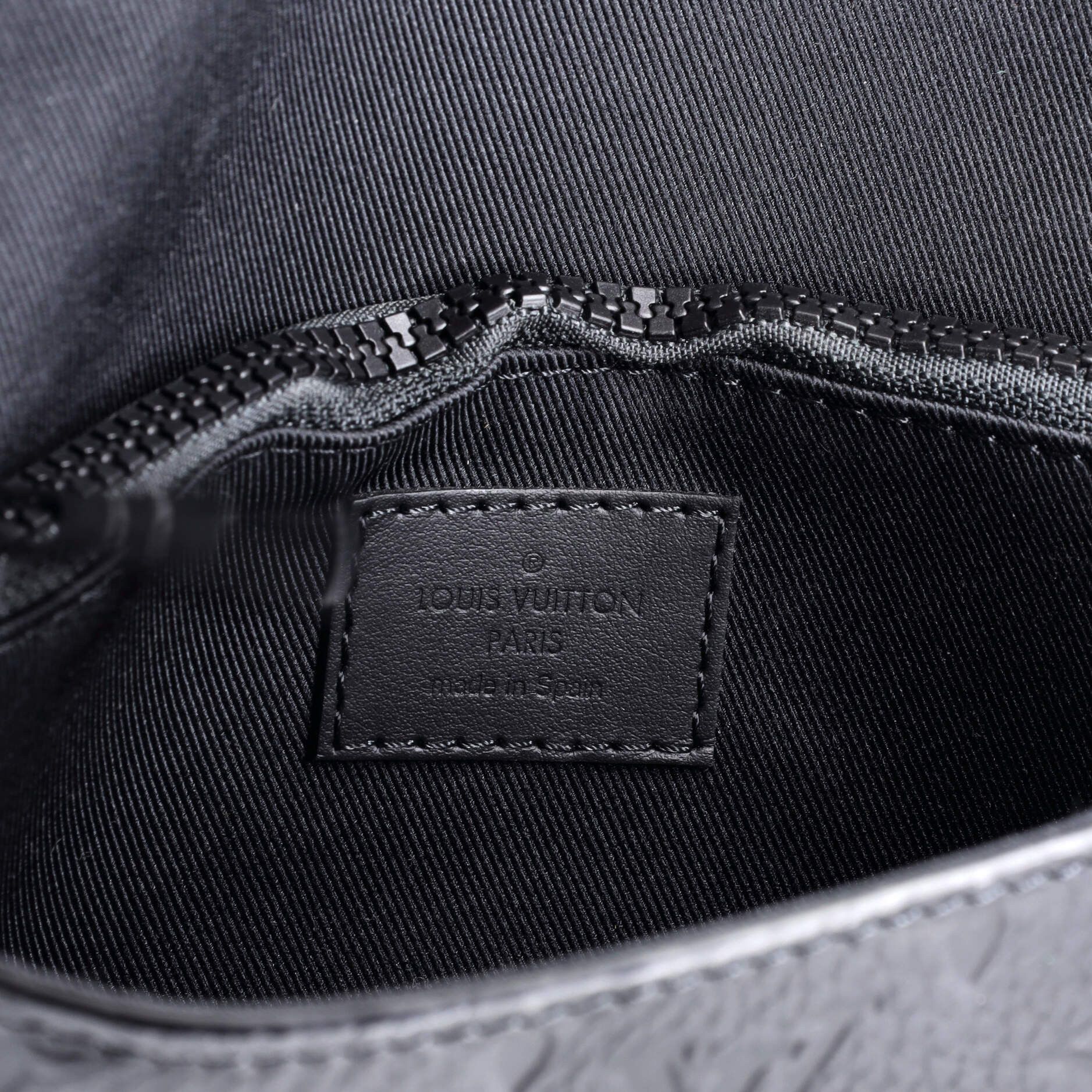 Louis Vuitton S Lock Sling Bag Size ONE SIZE - 6 Thumbnail
