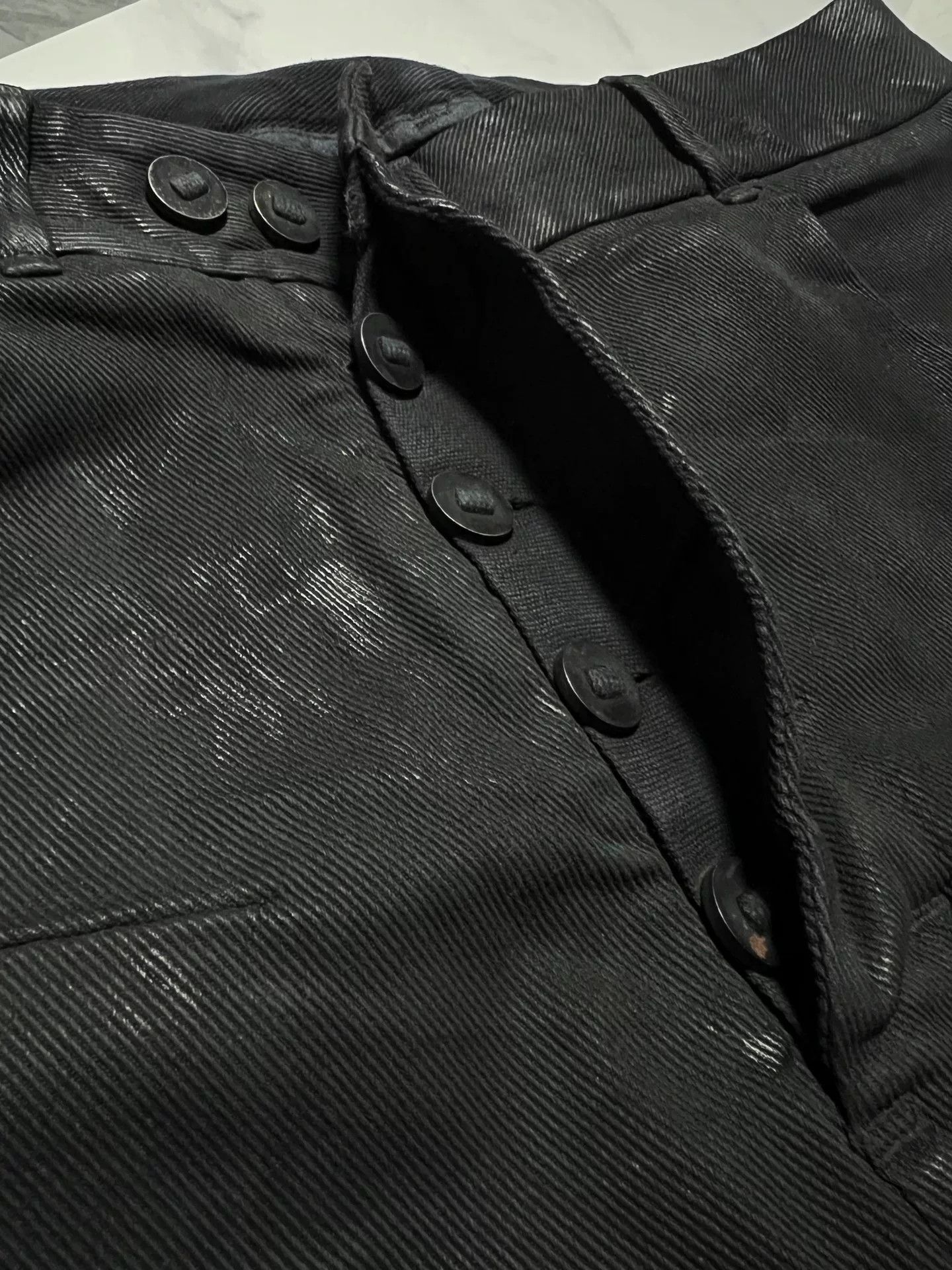 Boris Bidjan Saberi Boris Bidjan Saberi Coated Shorts Size US 26 / EU 42 - 2 Thumbnail