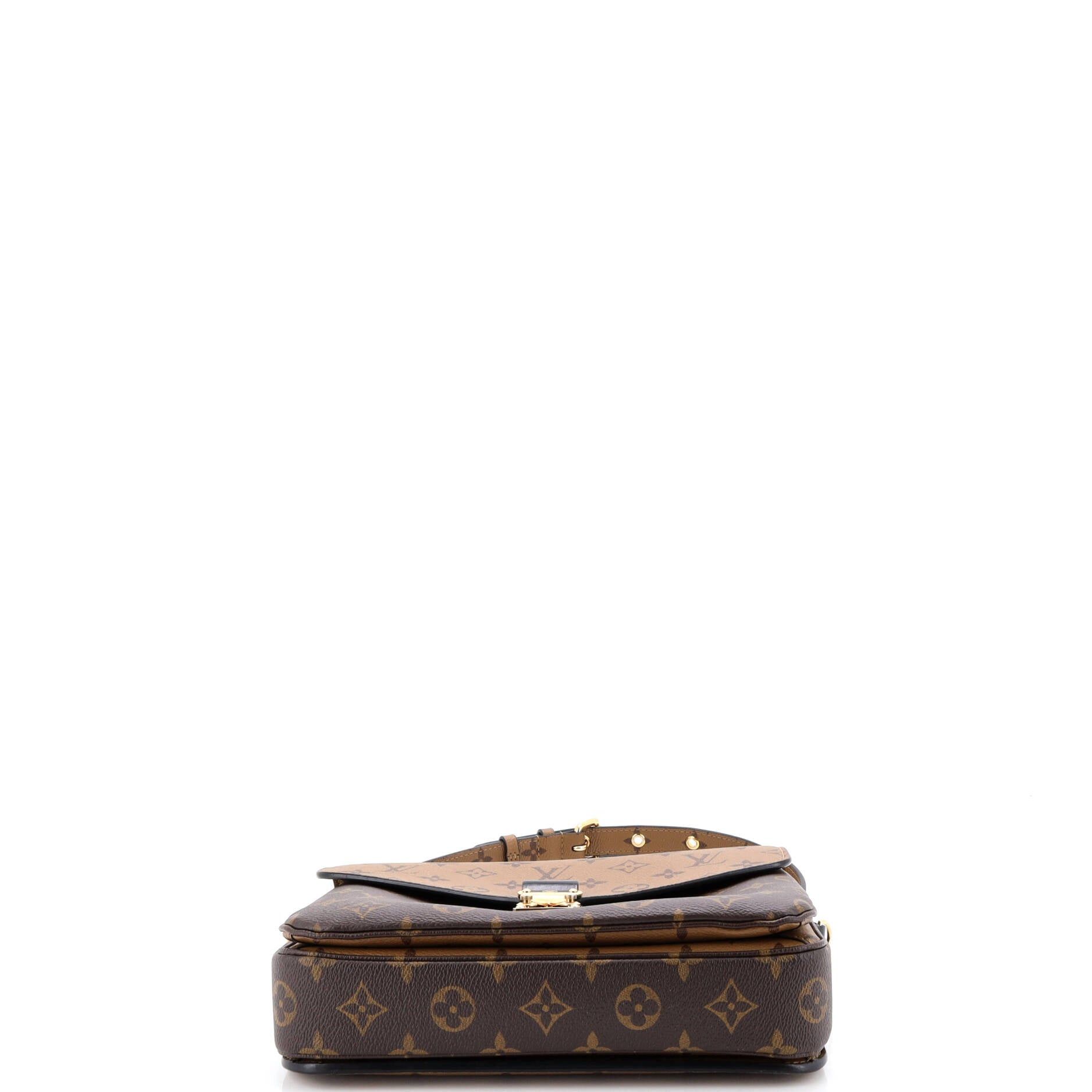 Louis Vuitton Pochette Metis Size ONE SIZE - 4 Thumbnail