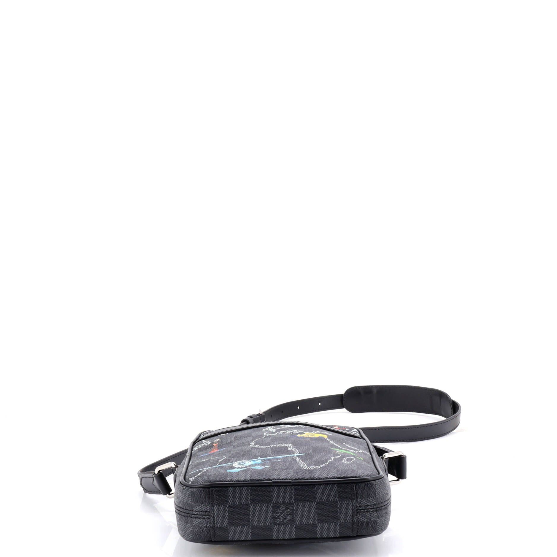 Louis Vuitton Danube Slim Bag Size ONE SIZE - 4 Thumbnail