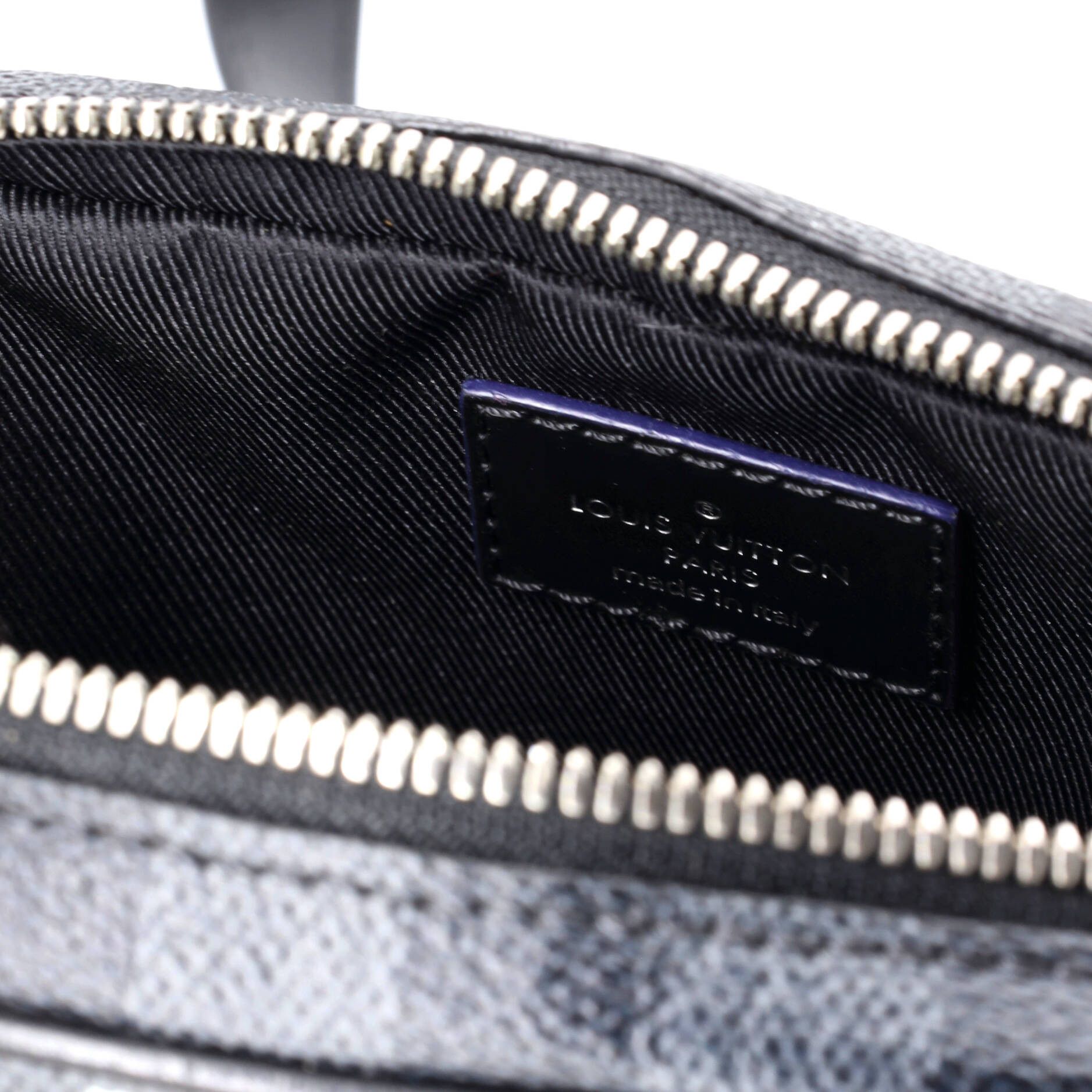 Louis Vuitton Danube Slim Bag Size ONE SIZE - 7 Thumbnail