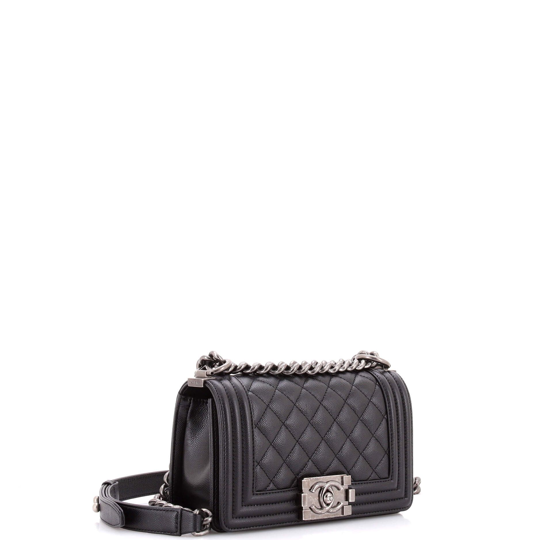 Chanel Boy Flap Bag Size ONE SIZE - 2 Thumbnail