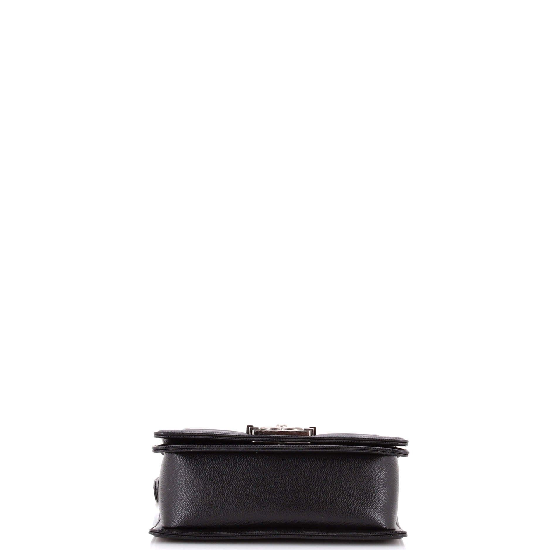 Chanel Boy Flap Bag Size ONE SIZE - 4 Thumbnail