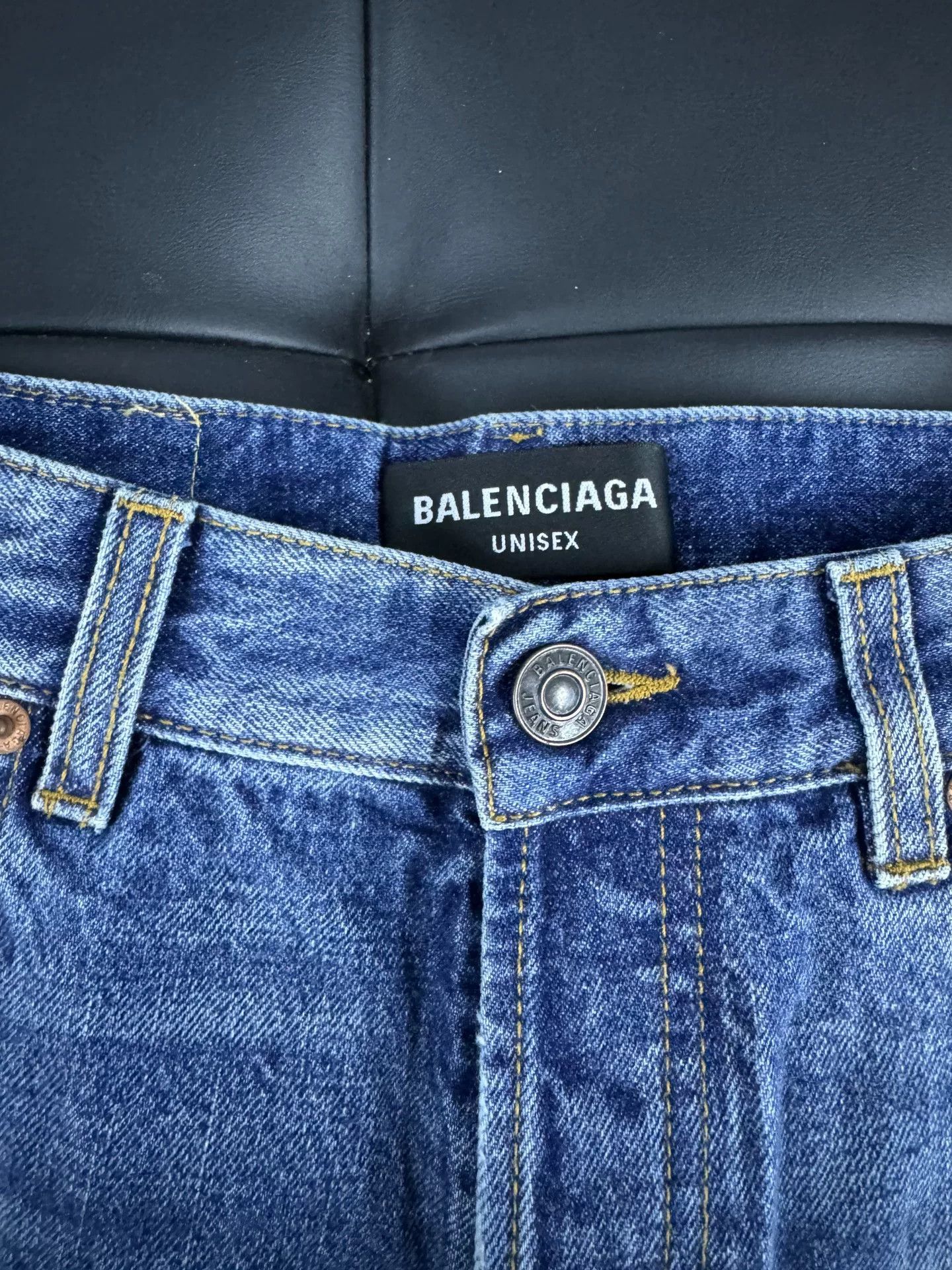 Balenciaga Balenciaga Straight Cut Distressed Jeans Size US 30 / EU 46 - 3 Thumbnail