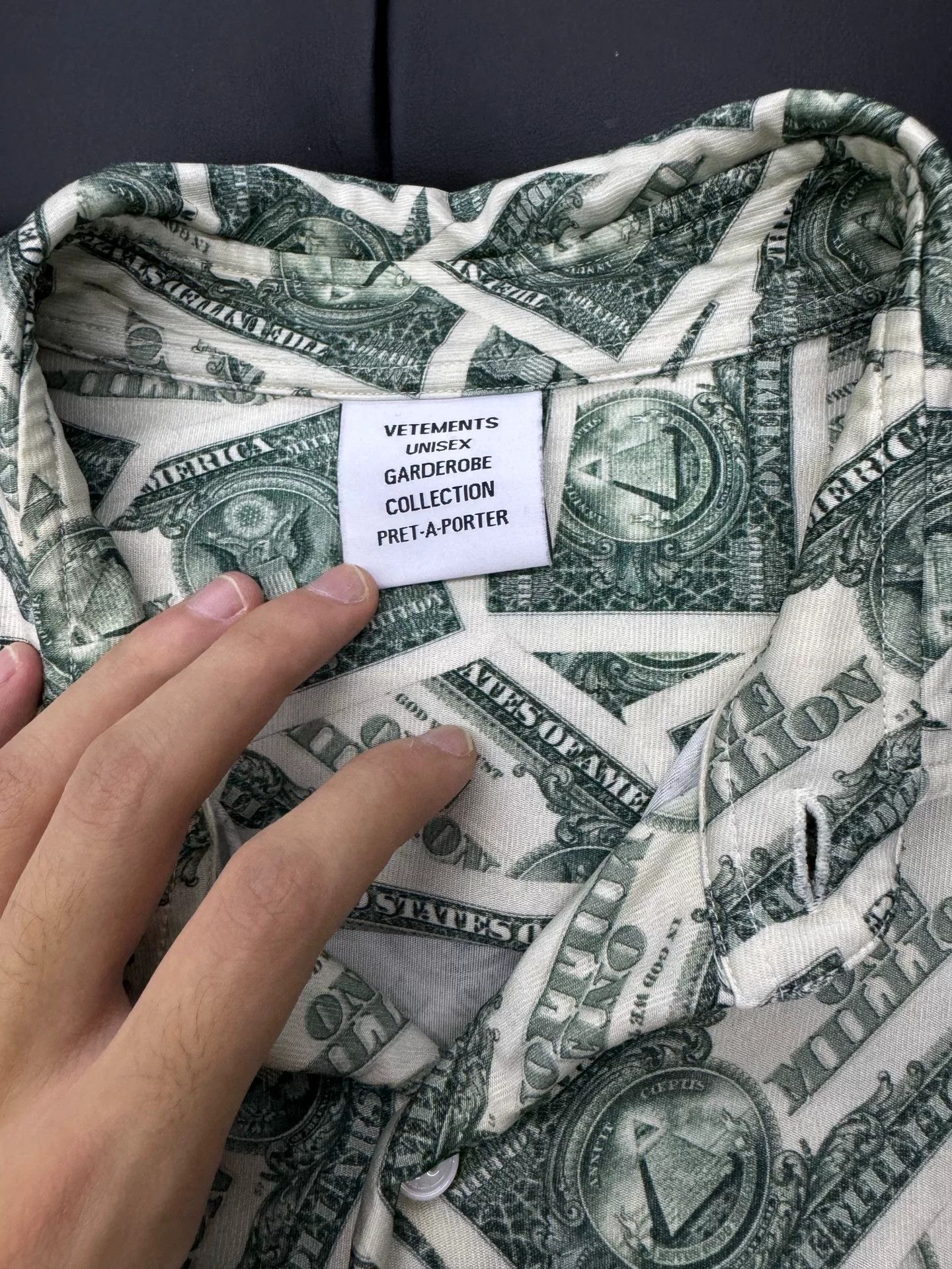 Vetements Vetements Dollar Print Shirt Size US S / EU 44-46 / 1 - 4 Thumbnail