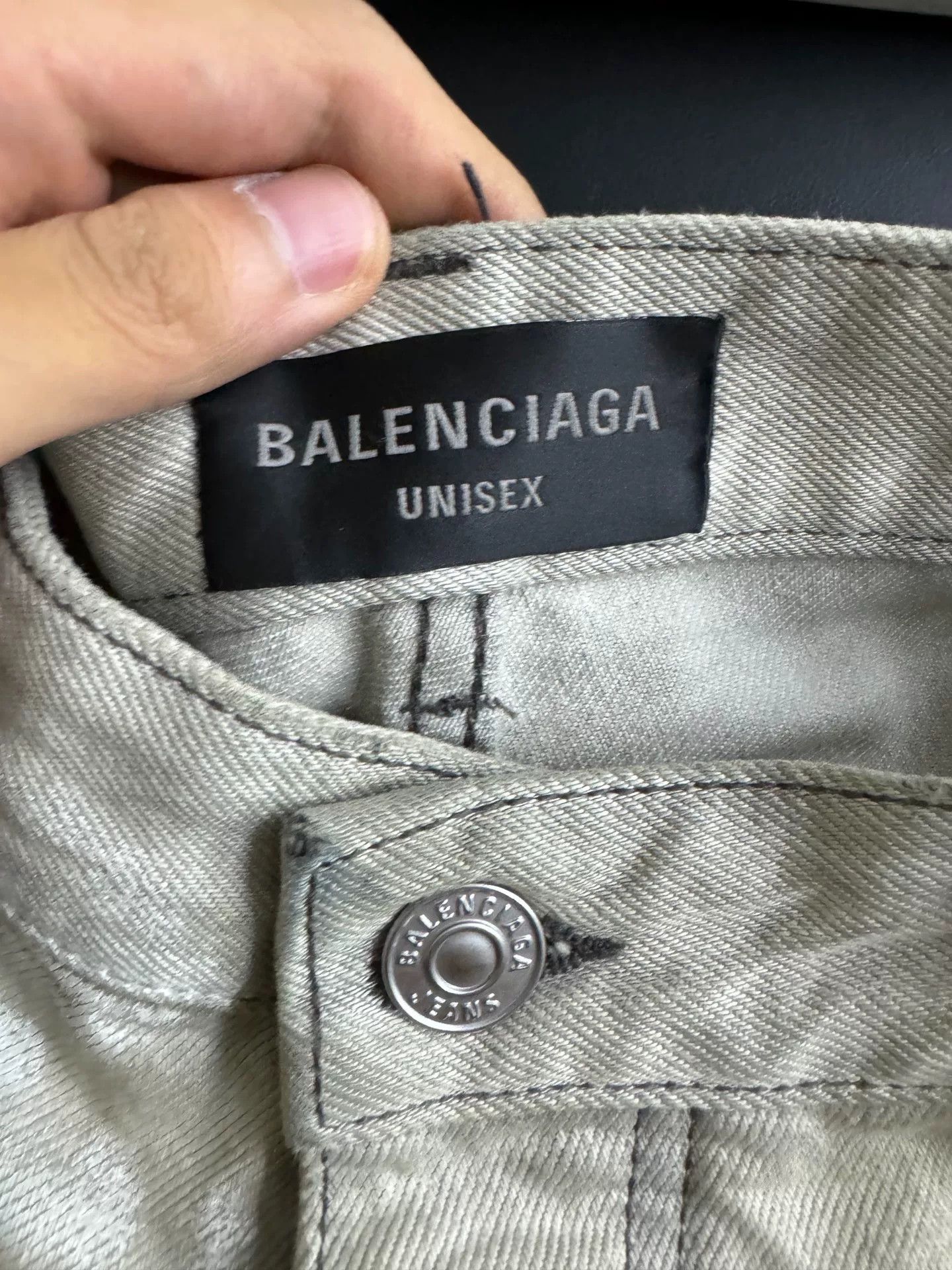 Balenciaga Balenciaga White Graffiti Denim Pants Size US 26 / EU 42 - 3 Thumbnail