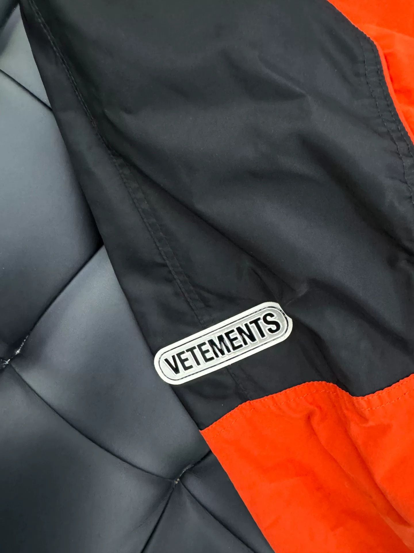 Vetements Vetements Incognito Parka Jacket with Hood Size US M / EU 48-50 / 2 - 3 Thumbnail