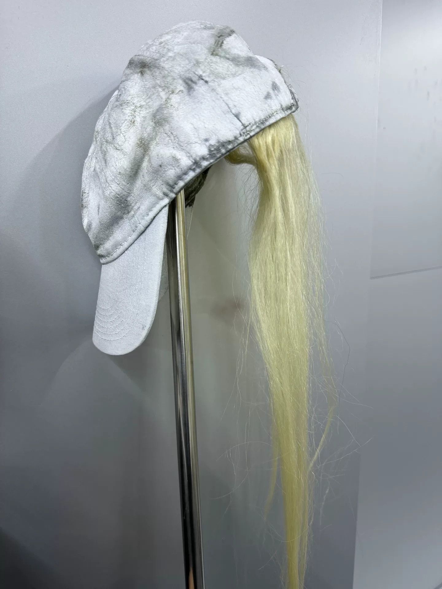 P.L.N. P.L.N Unique White Hair Cap Size ONE SIZE - 5 Thumbnail