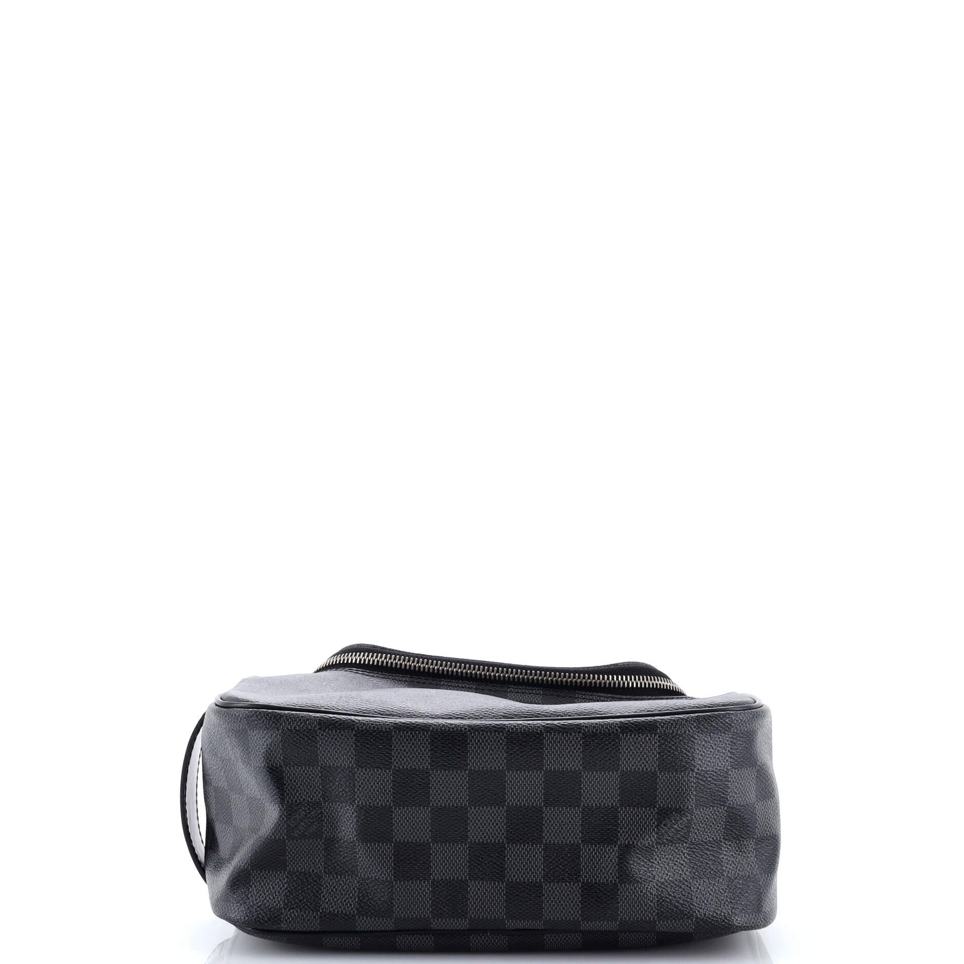 Louis Vuitton Toiletry Pouch Size ONE SIZE - 4 Thumbnail