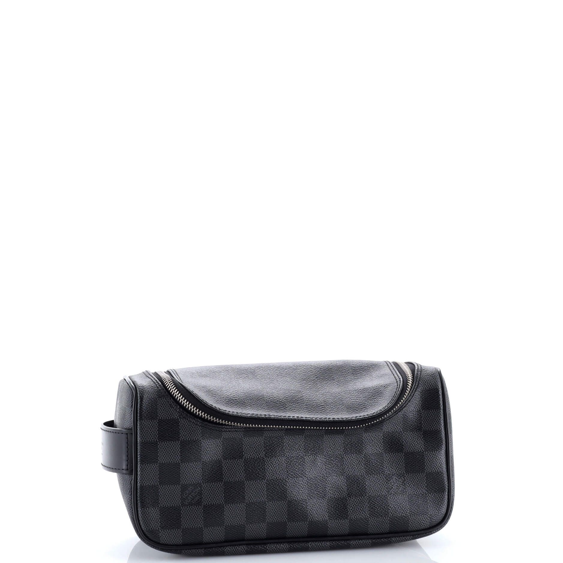 Louis Vuitton Toiletry Pouch Size ONE SIZE - 2 Thumbnail