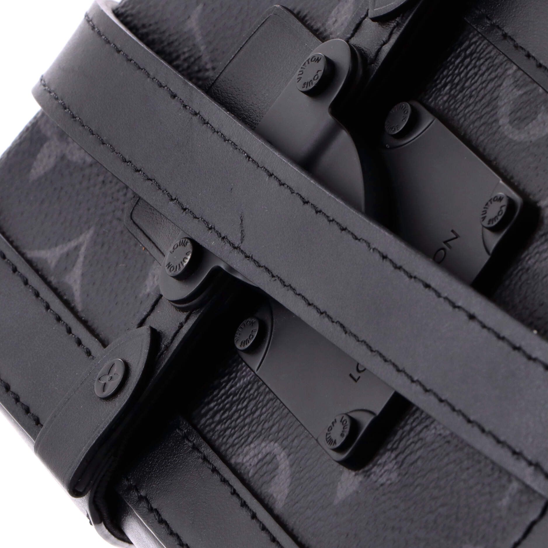 Louis Vuitton Vertical Trunk Wearable Wallet Size ONE SIZE - 6 Thumbnail