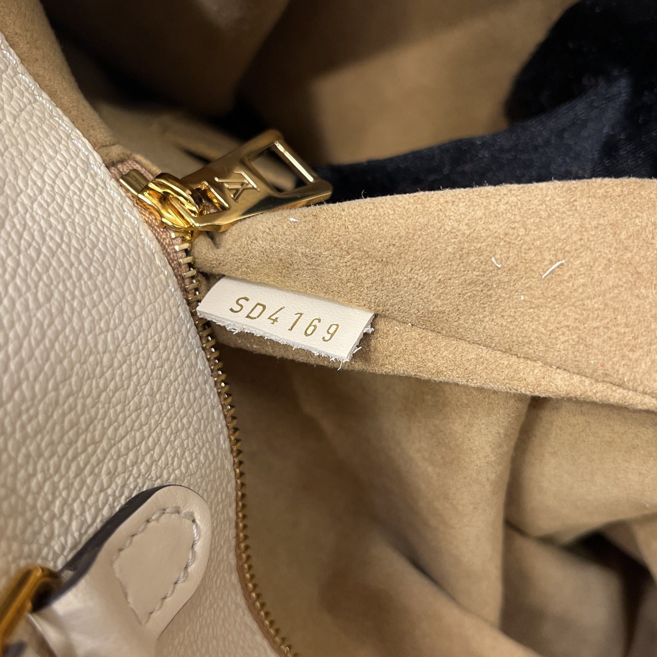 Louis Vuitton OnTheGo Tote Size ONE SIZE - 7 Thumbnail