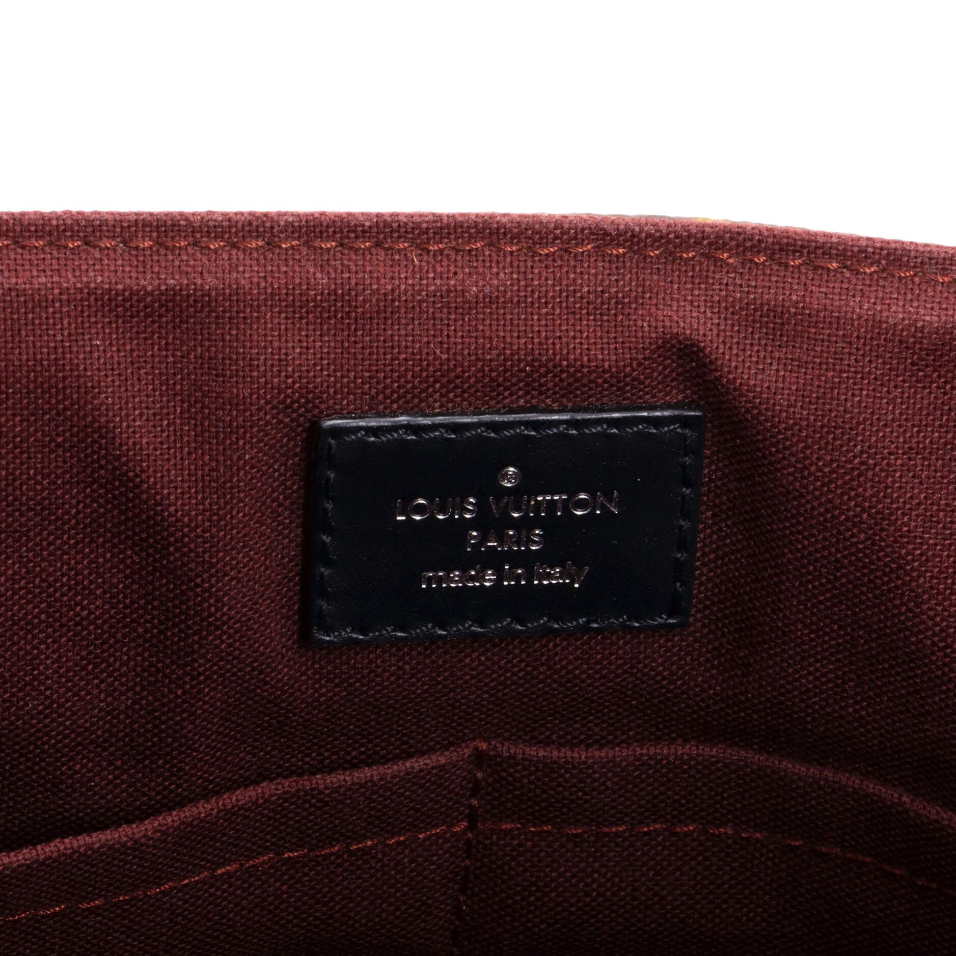 Louis Vuitton District Messenger Bag Size ONE SIZE - 8 Thumbnail