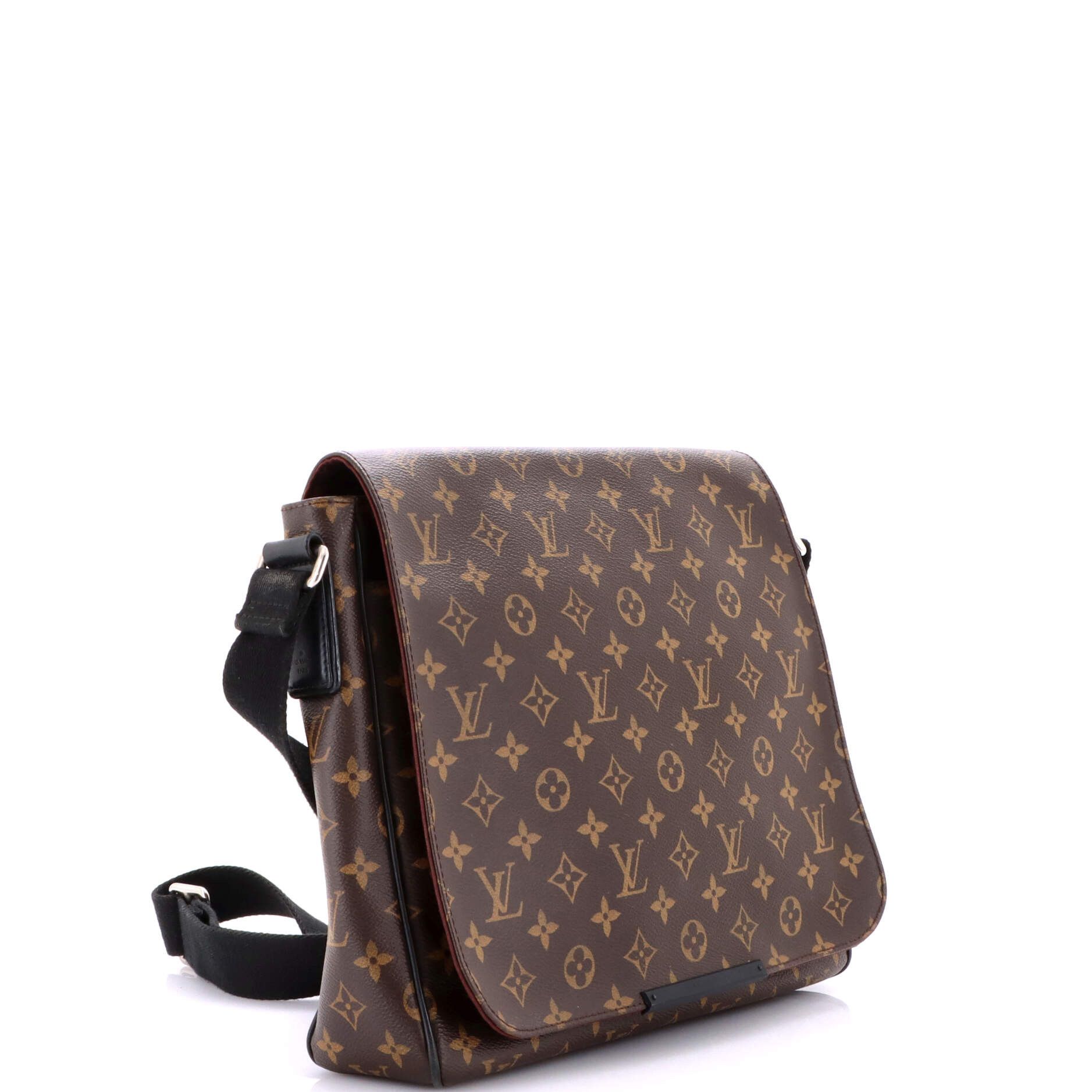 Louis Vuitton District Messenger Bag Size ONE SIZE - 2 Thumbnail