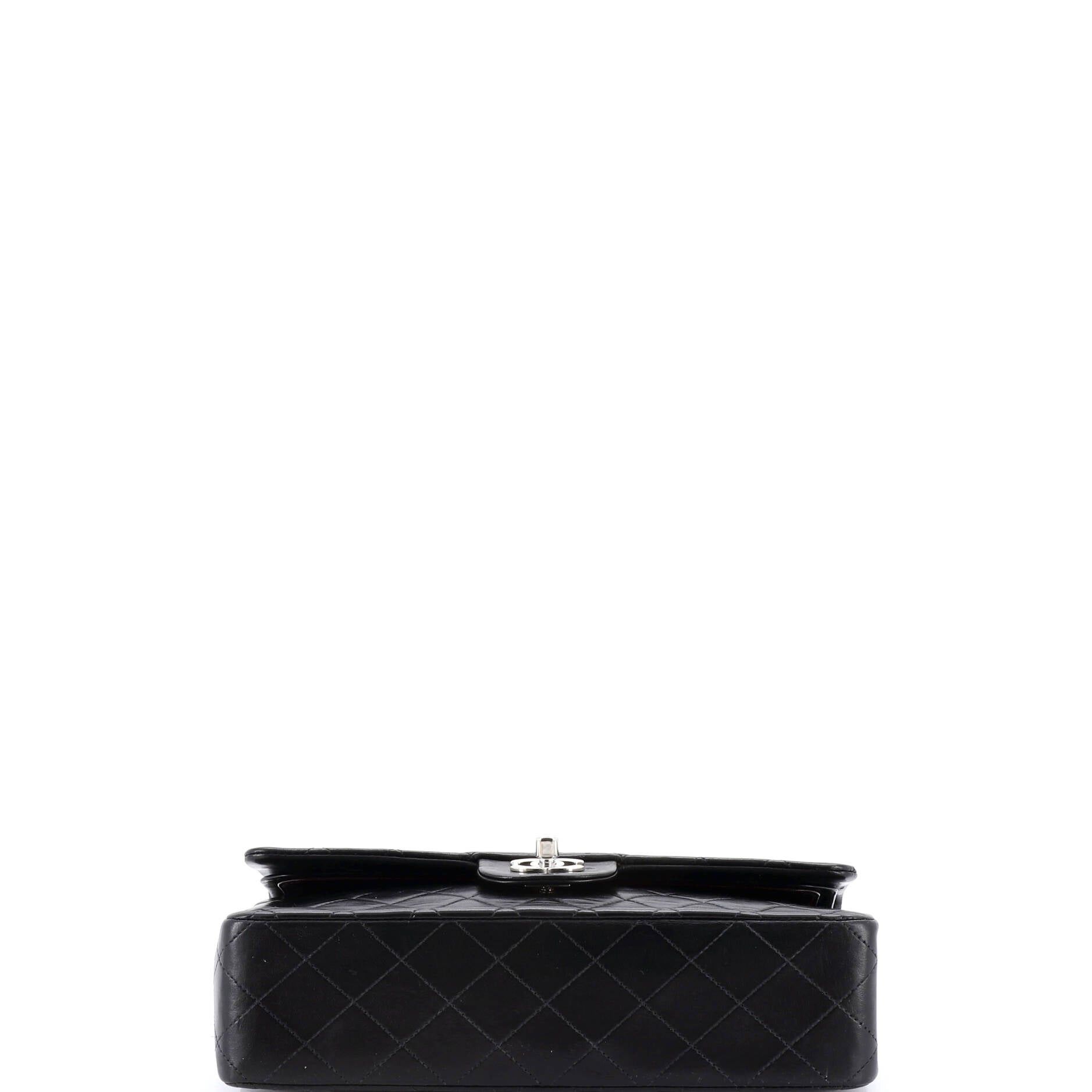 Chanel Vintage Classic Double Flap Bag Size ONE SIZE - 4 Thumbnail