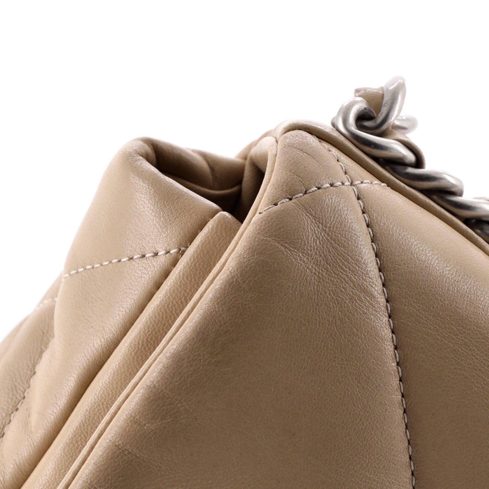 Chanel 19 Flap Bag Size ONE SIZE - 6 Thumbnail