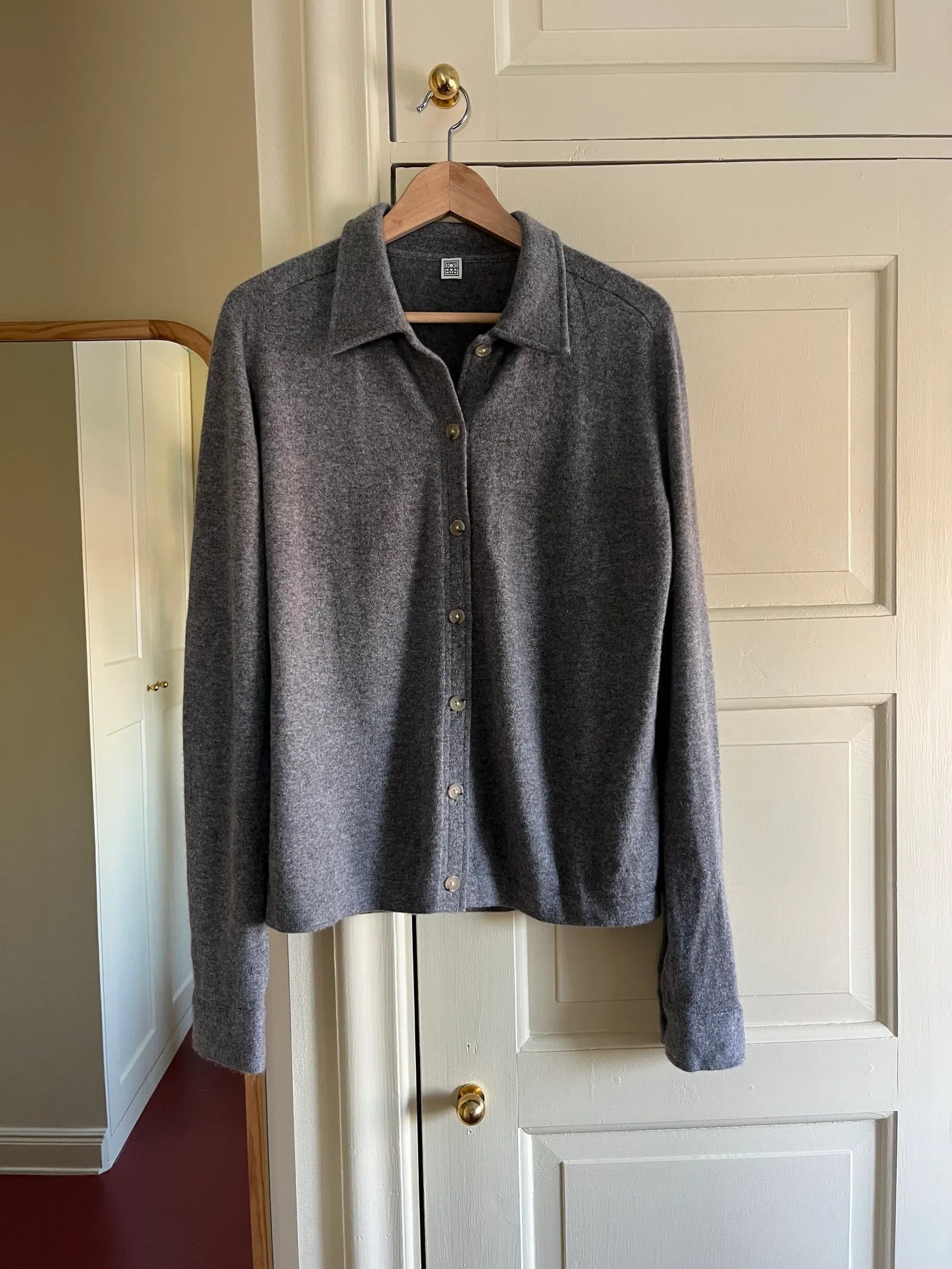 Toteme Toteme Toteme Raglan Sleeve Cashmere Shirt Cardigan Size L / US 10 / IT 46 - 8 Thumbnail