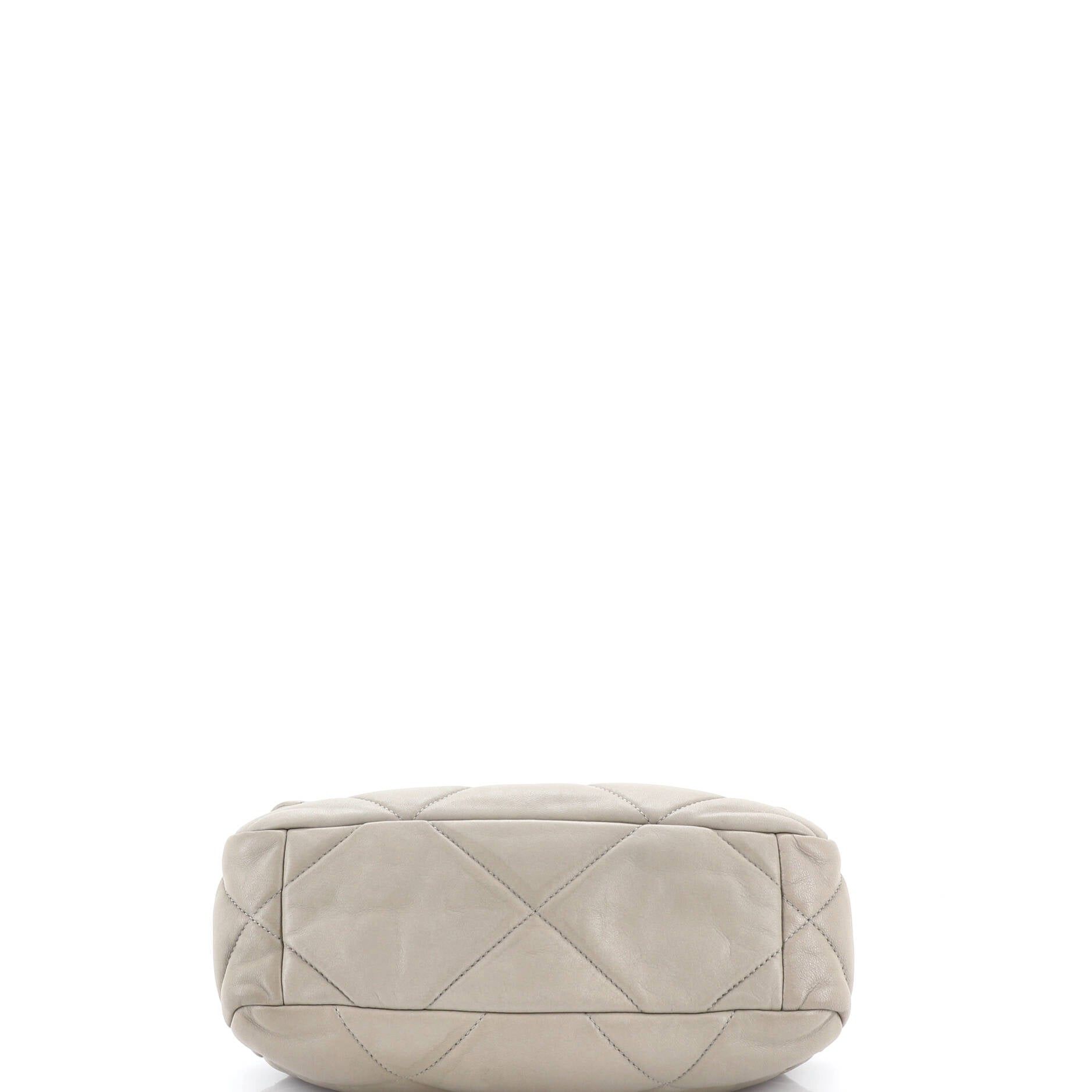 Chanel 19 Flap Bag Size ONE SIZE - 4 Thumbnail