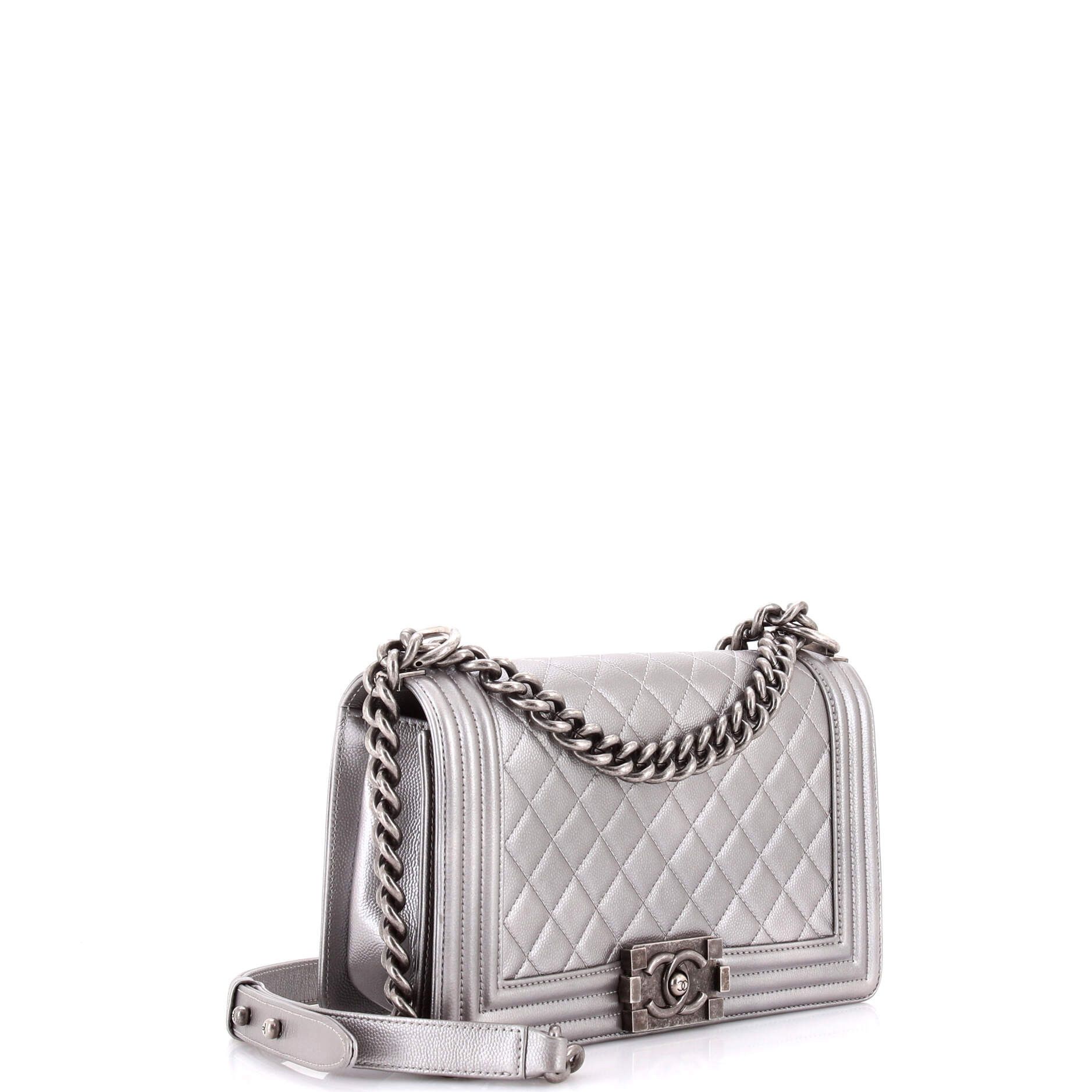 Chanel Boy Flap Bag Size ONE SIZE - 2 Thumbnail
