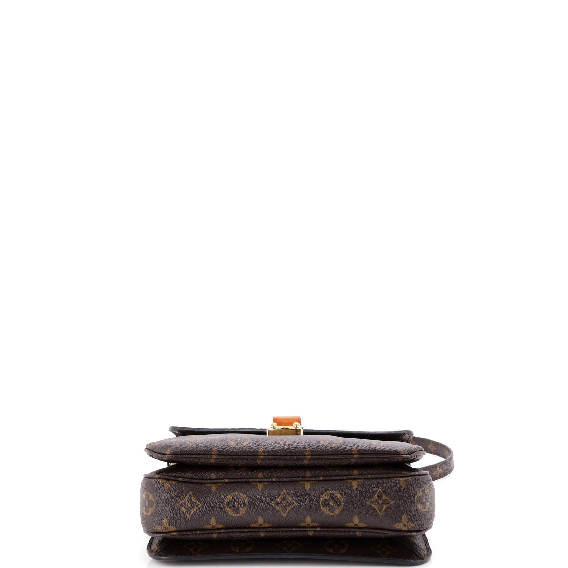 Louis Vuitton Pochette Metis Size ONE SIZE - 4 Thumbnail