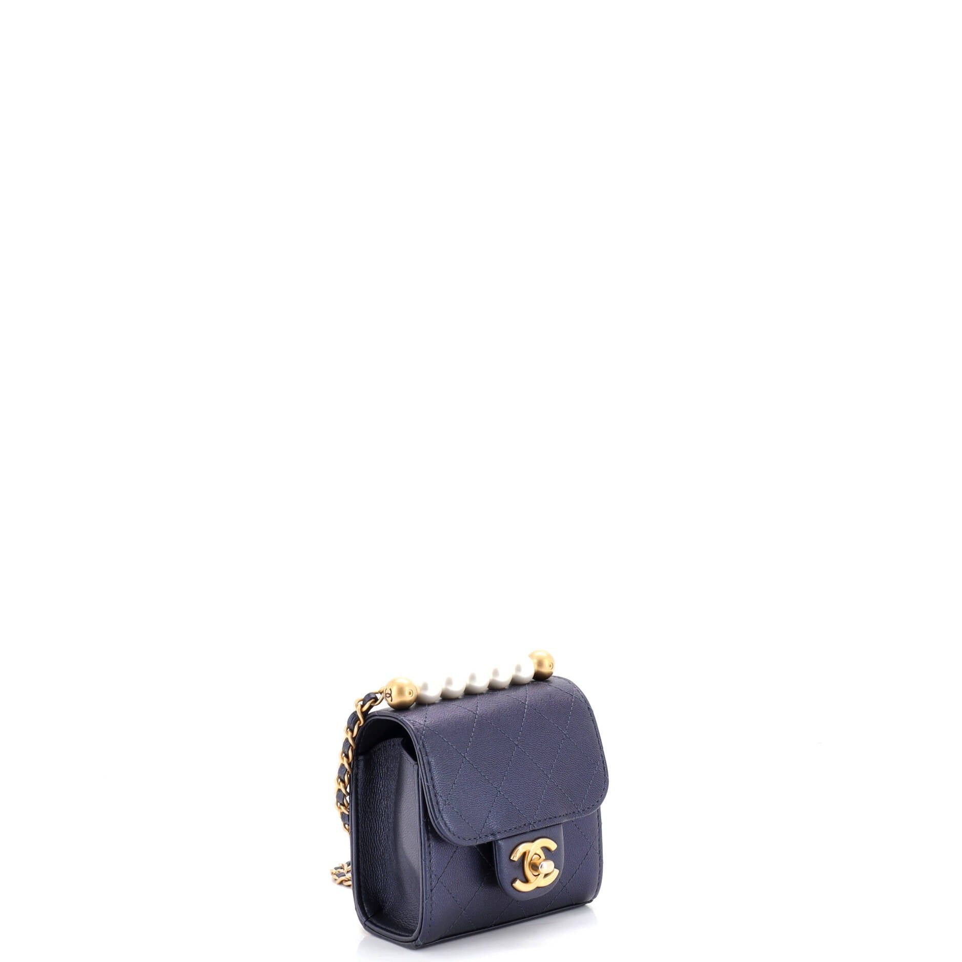 Chanel Chic Pearls Flap Clutch with Chain Size ONE SIZE - 2 Thumbnail
