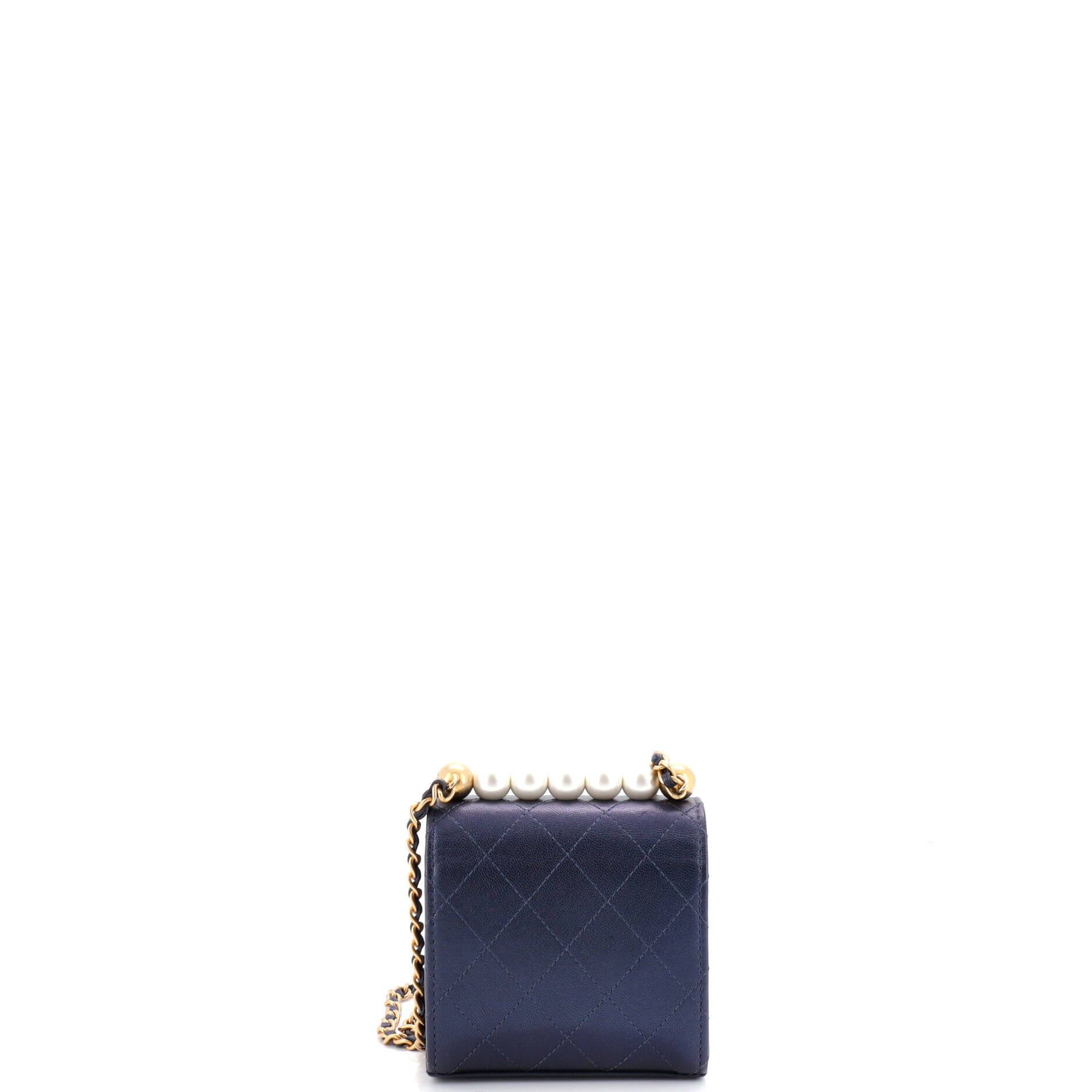 Chanel Chic Pearls Flap Clutch with Chain Size ONE SIZE - 3 Thumbnail