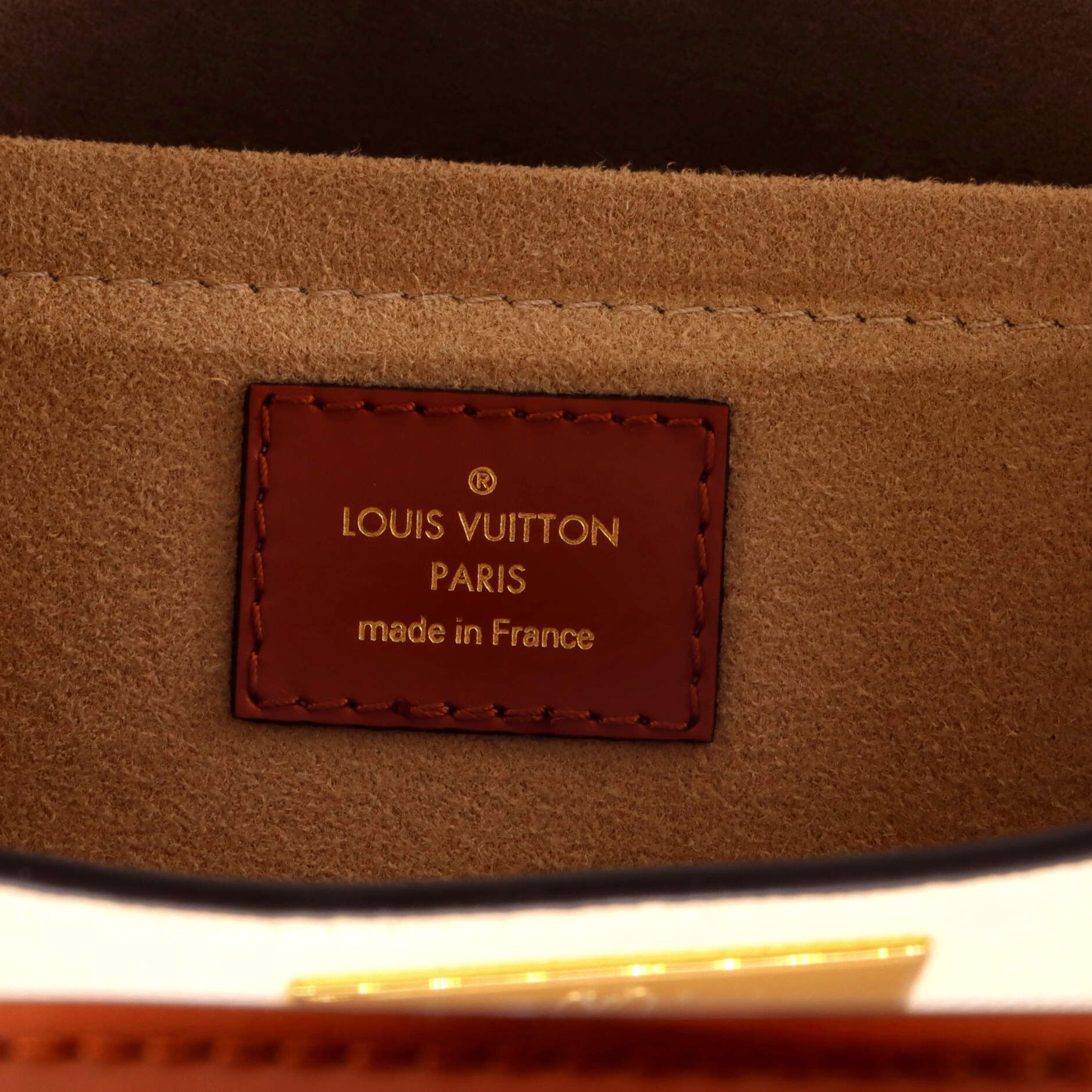 Louis Vuitton On My Side Tote Size ONE SIZE - 7 Thumbnail