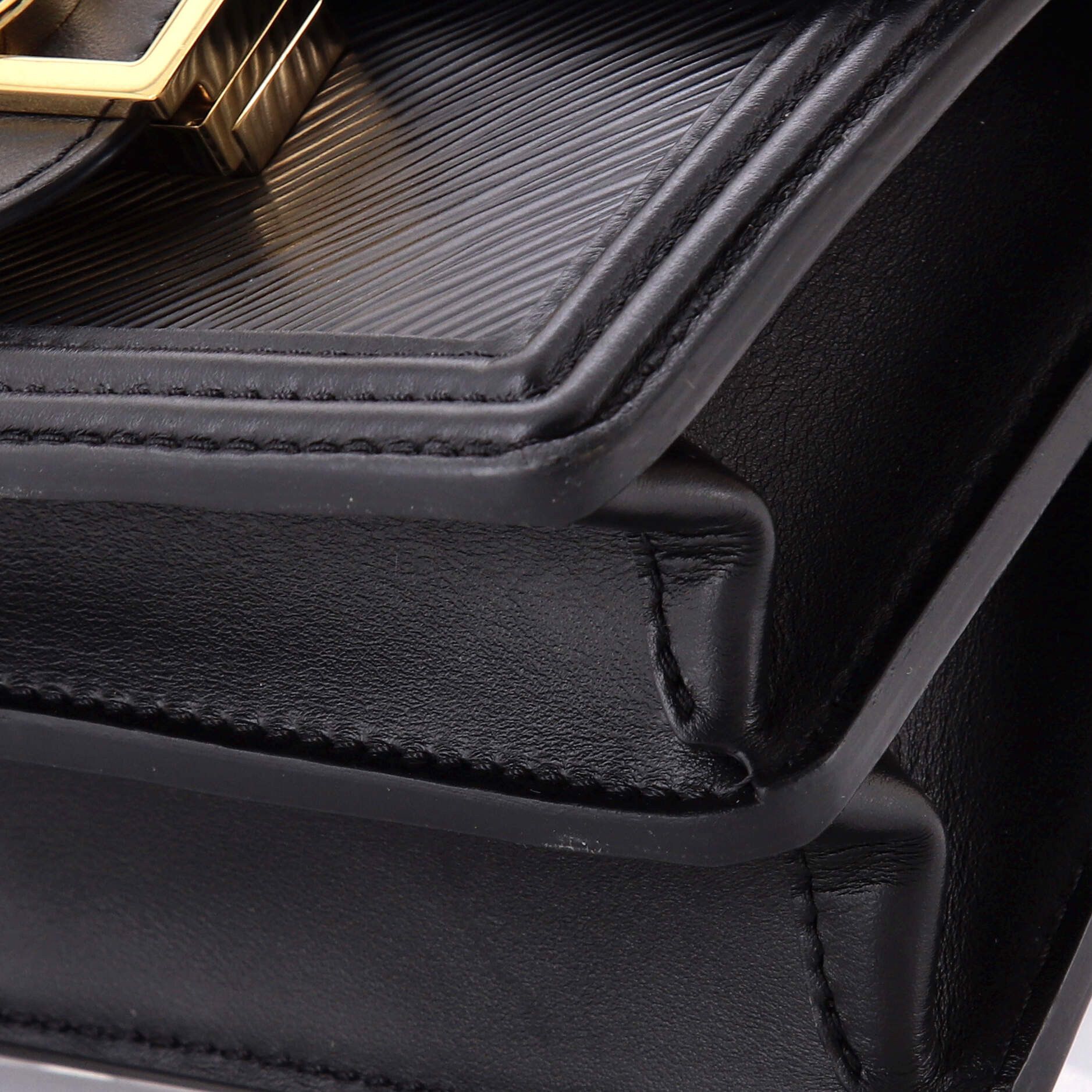 Louis Vuitton Dauphine Shoulder Bag Size ONE SIZE - 6 Thumbnail