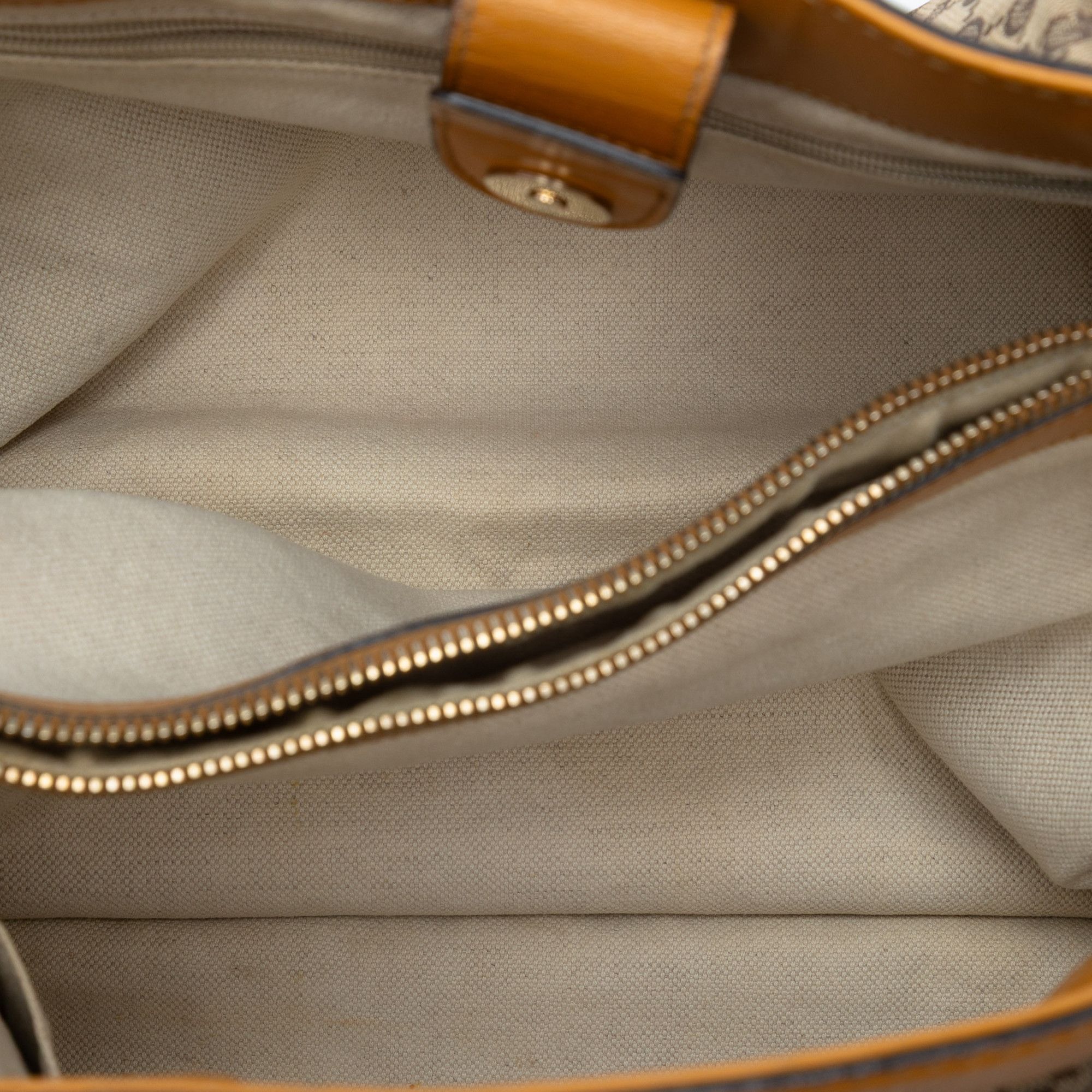 Gucci Gucci GG Canvas Sukey Tote Size ONE SIZE - 4 Thumbnail