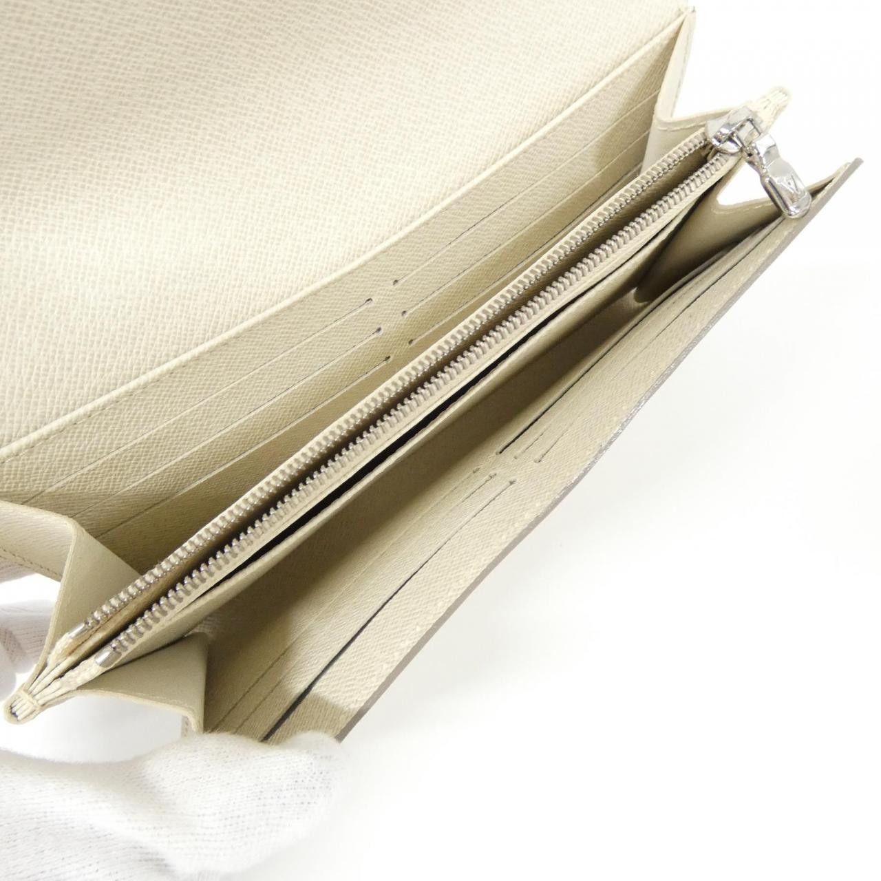 Louis Vuitton Louis Vuitton Louis Vuitton Epi Long Wallet Leather Long Wallet M6057J DUTY FREE for USA Size ONE SIZE - 5 Thumbnail