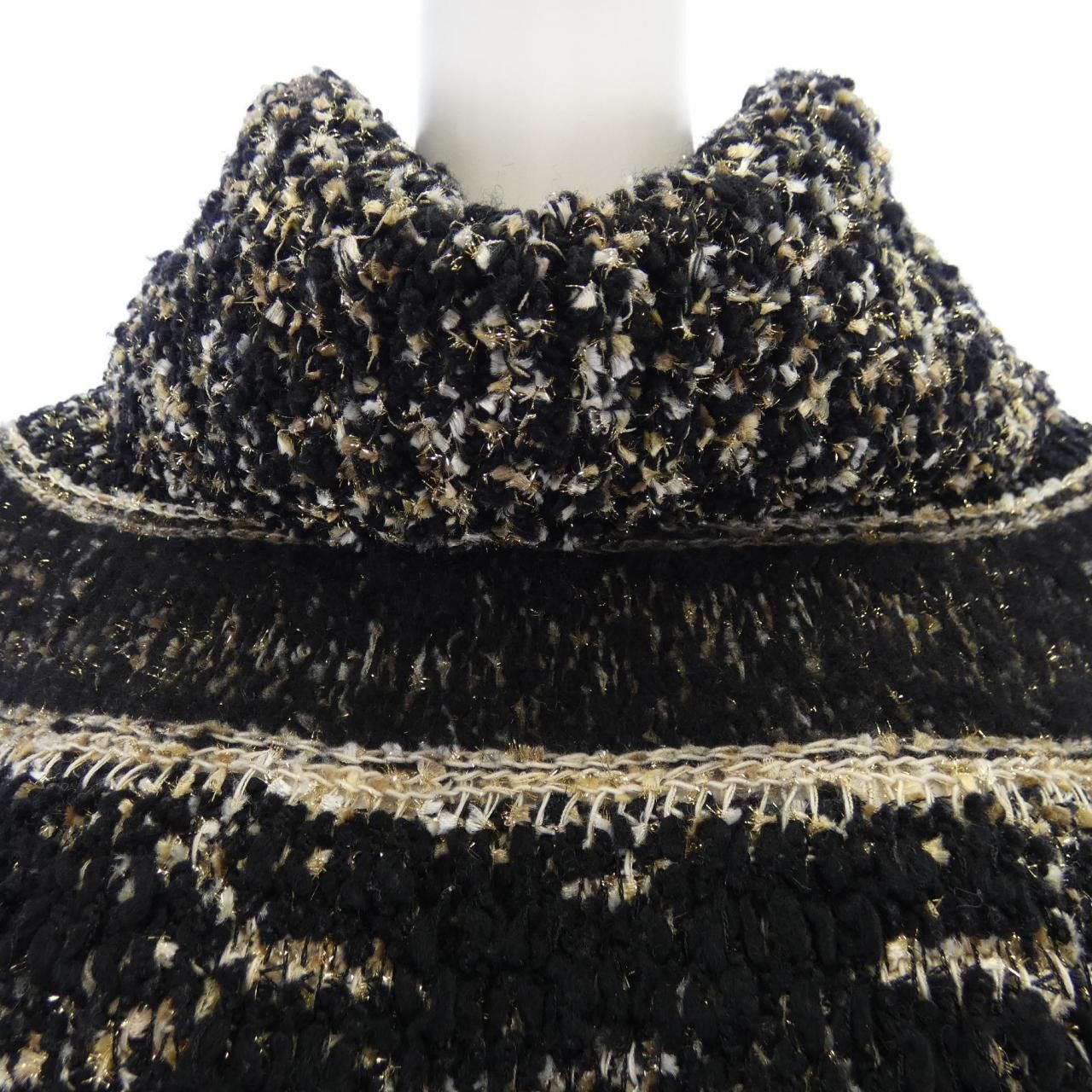 Chanel Chanel Chanel Knitwear Textile Tops P61582K47214 19A DUTY FREE for USA Size ONE SIZE - 6 Thumbnail