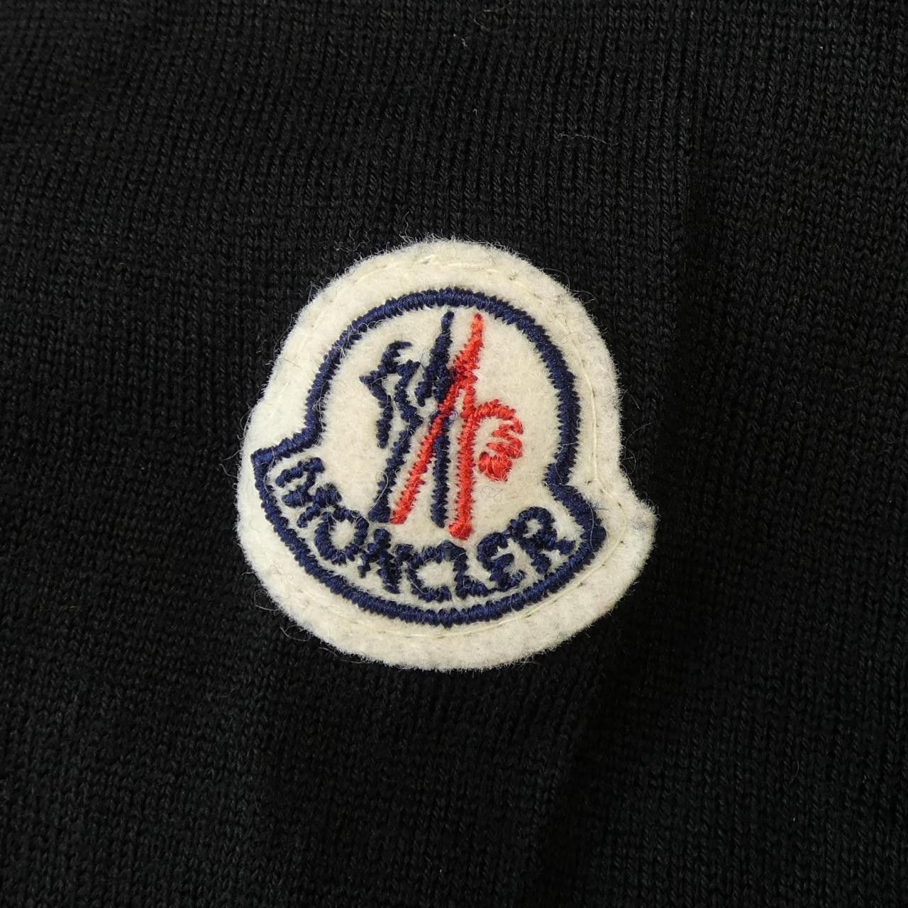 Moncler Moncler Moncler Knitwear Textile Tops 10919028000 DUTY FREE for USA Size ONE SIZE - 7 Thumbnail