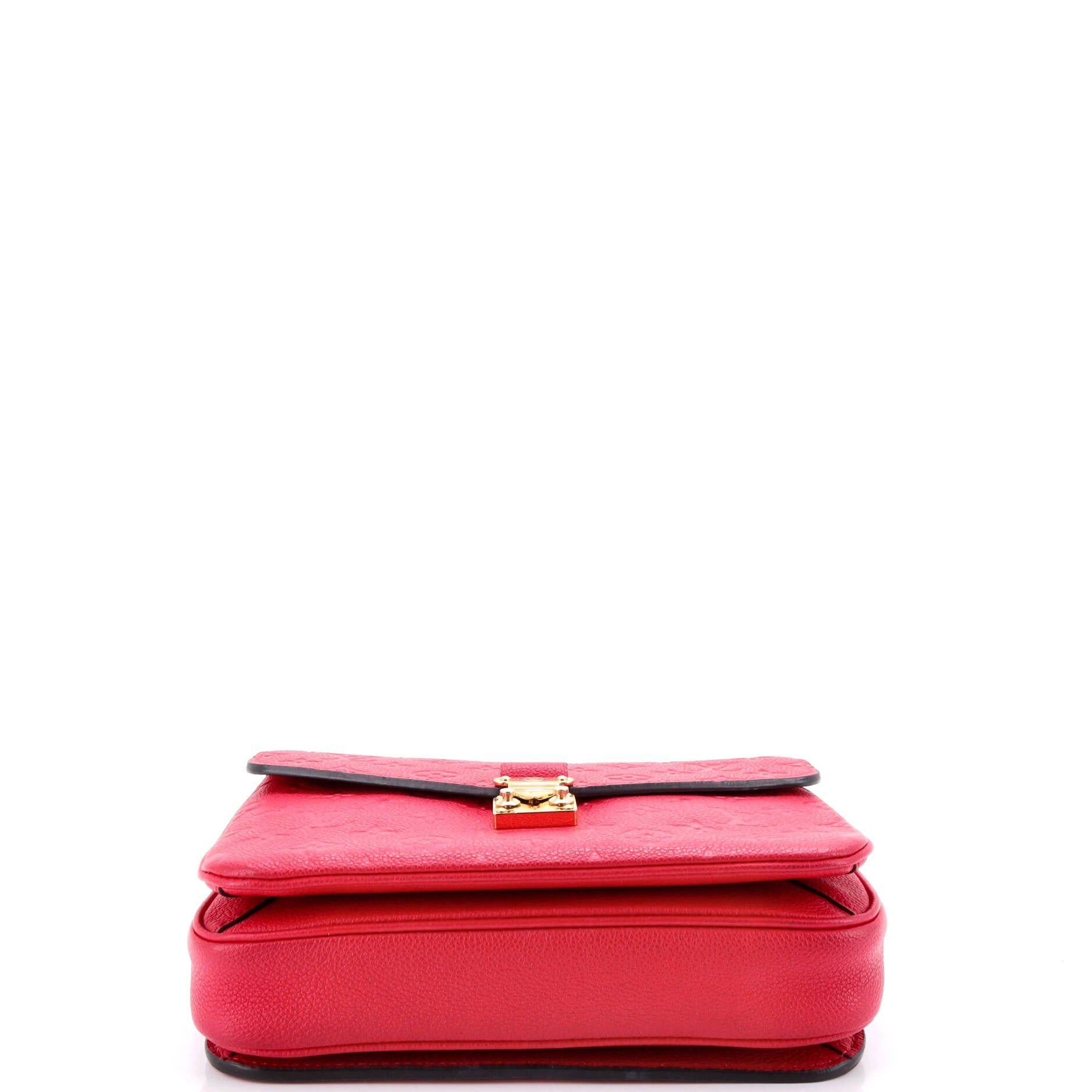 Louis Vuitton Pochette Metis Size ONE SIZE - 4 Thumbnail