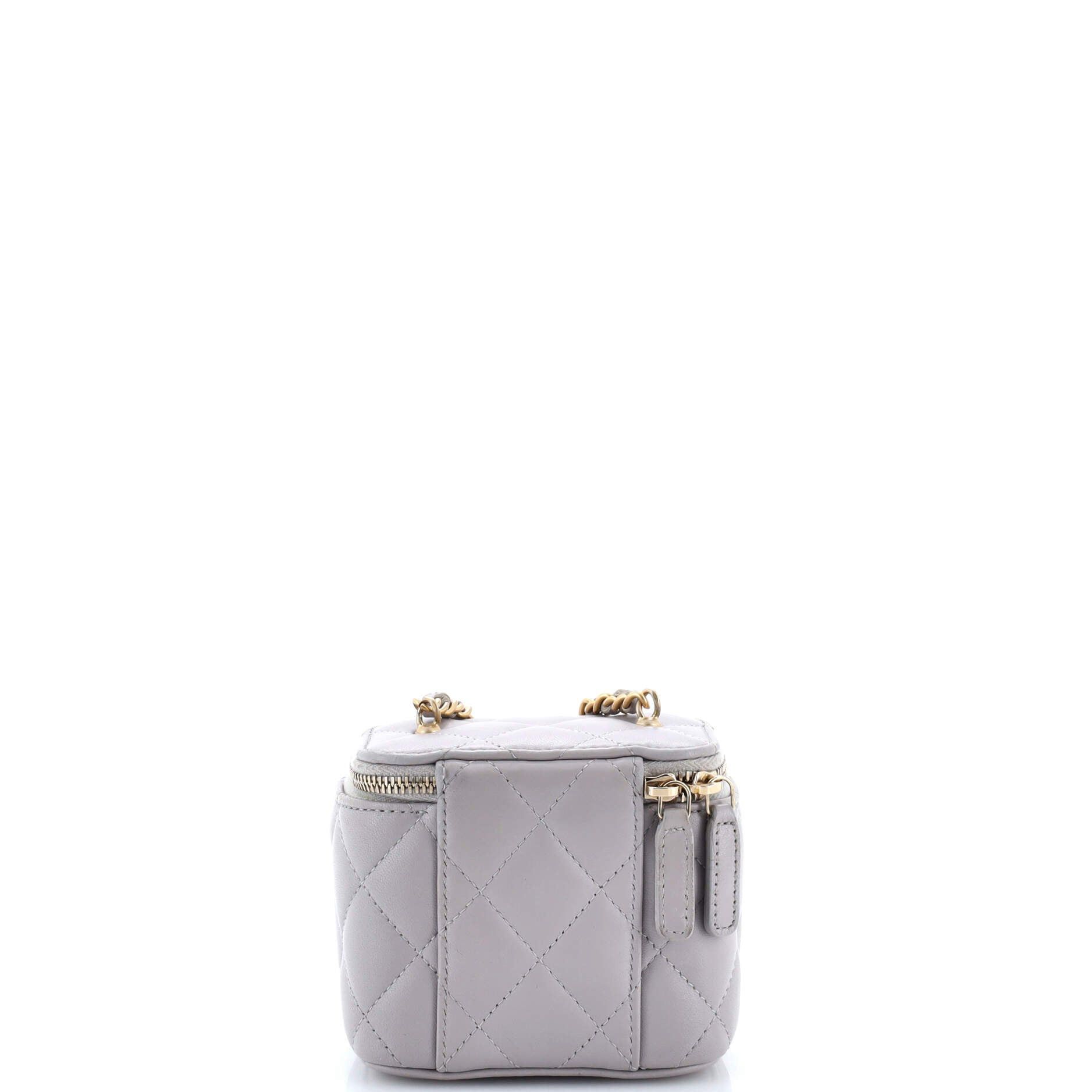 Chanel Pearl Crush Vanity Case with Chain Size ONE SIZE - 3 Thumbnail