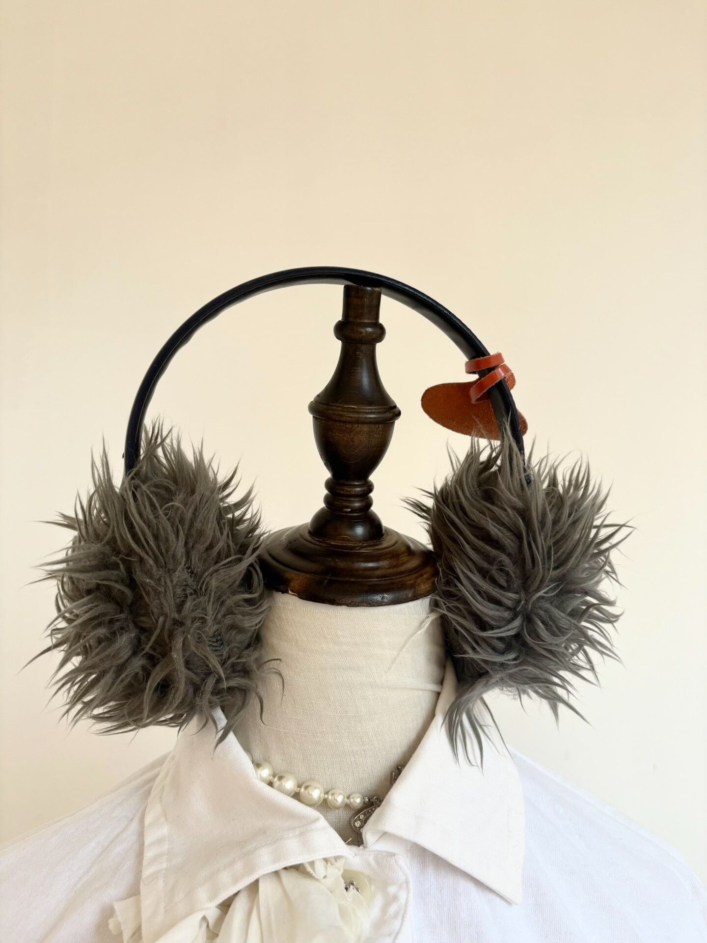 Vivienne Westwood Vivienne Westwood Gray Ear Muffs Size ONE SIZE - 2 Thumbnail