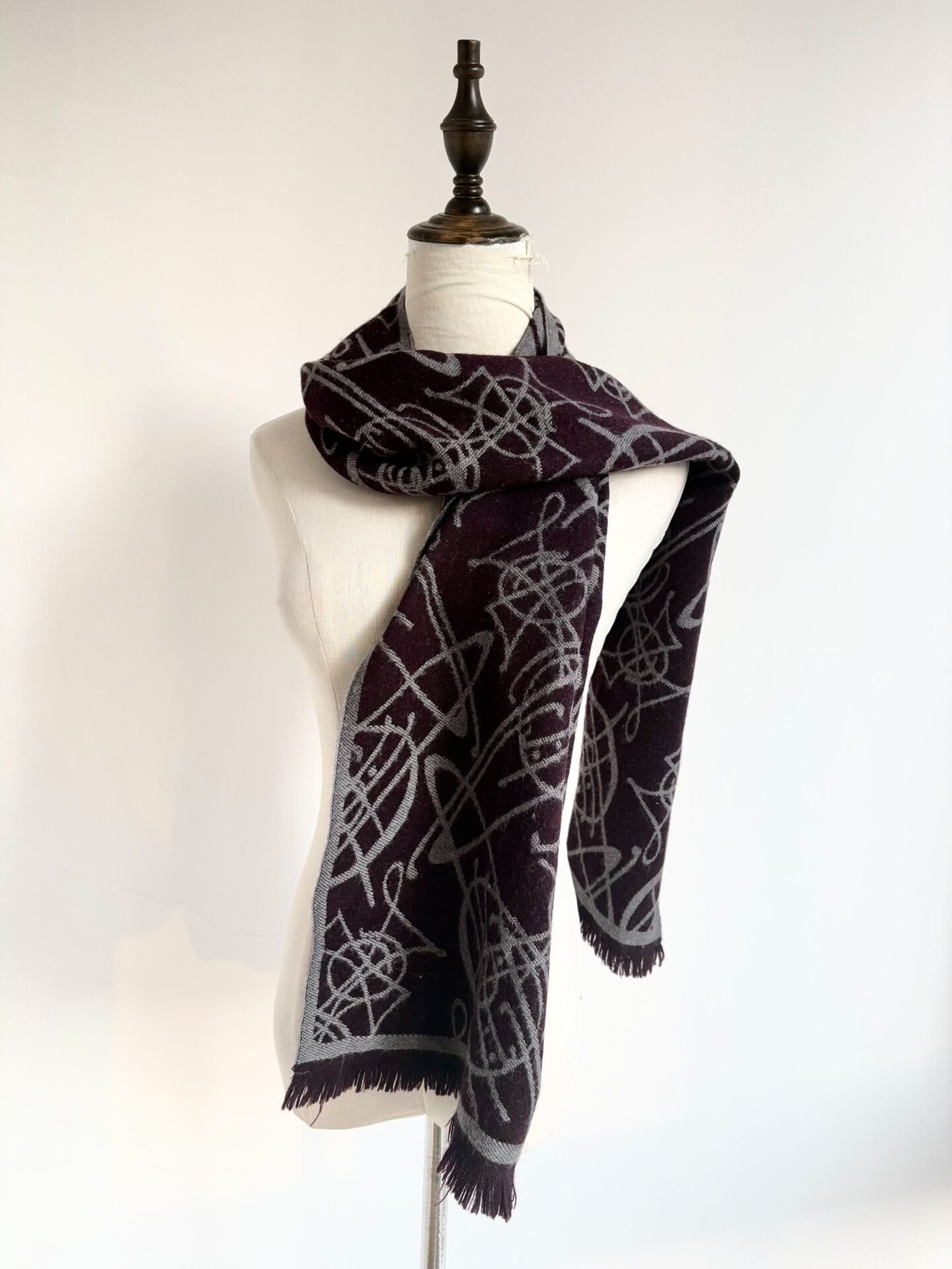 Vivienne Westwood Vivienne Westwood Gray Saturn Scarf Size ONE SIZE - 2 Thumbnail