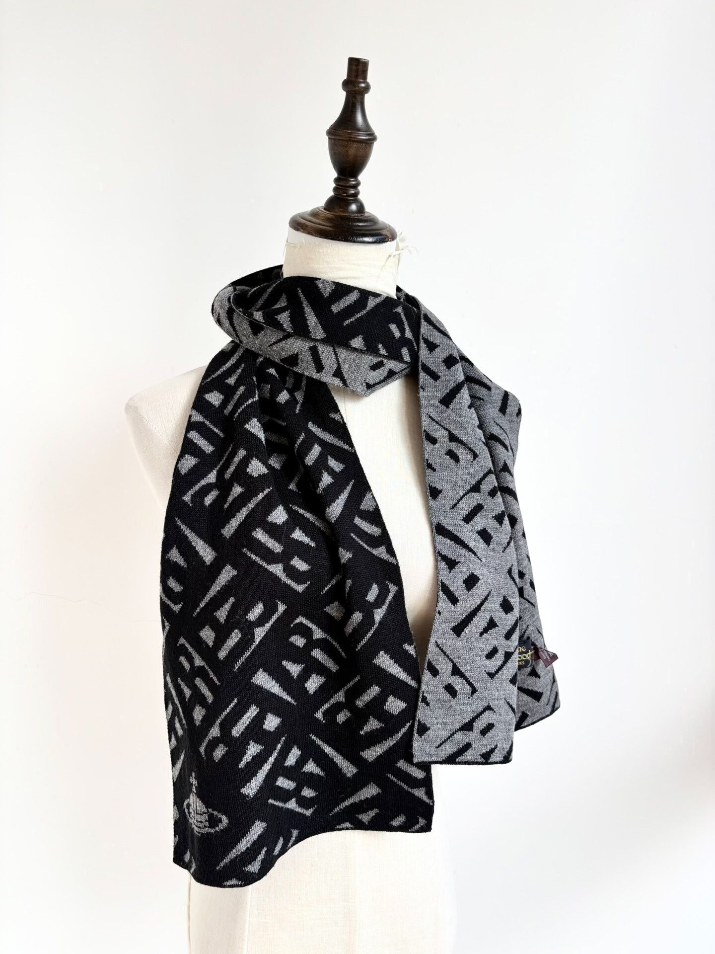 Vivienne Westwood Vivienne Westwood Black Gray Saturn Scarf Size ONE SIZE - 2 Thumbnail