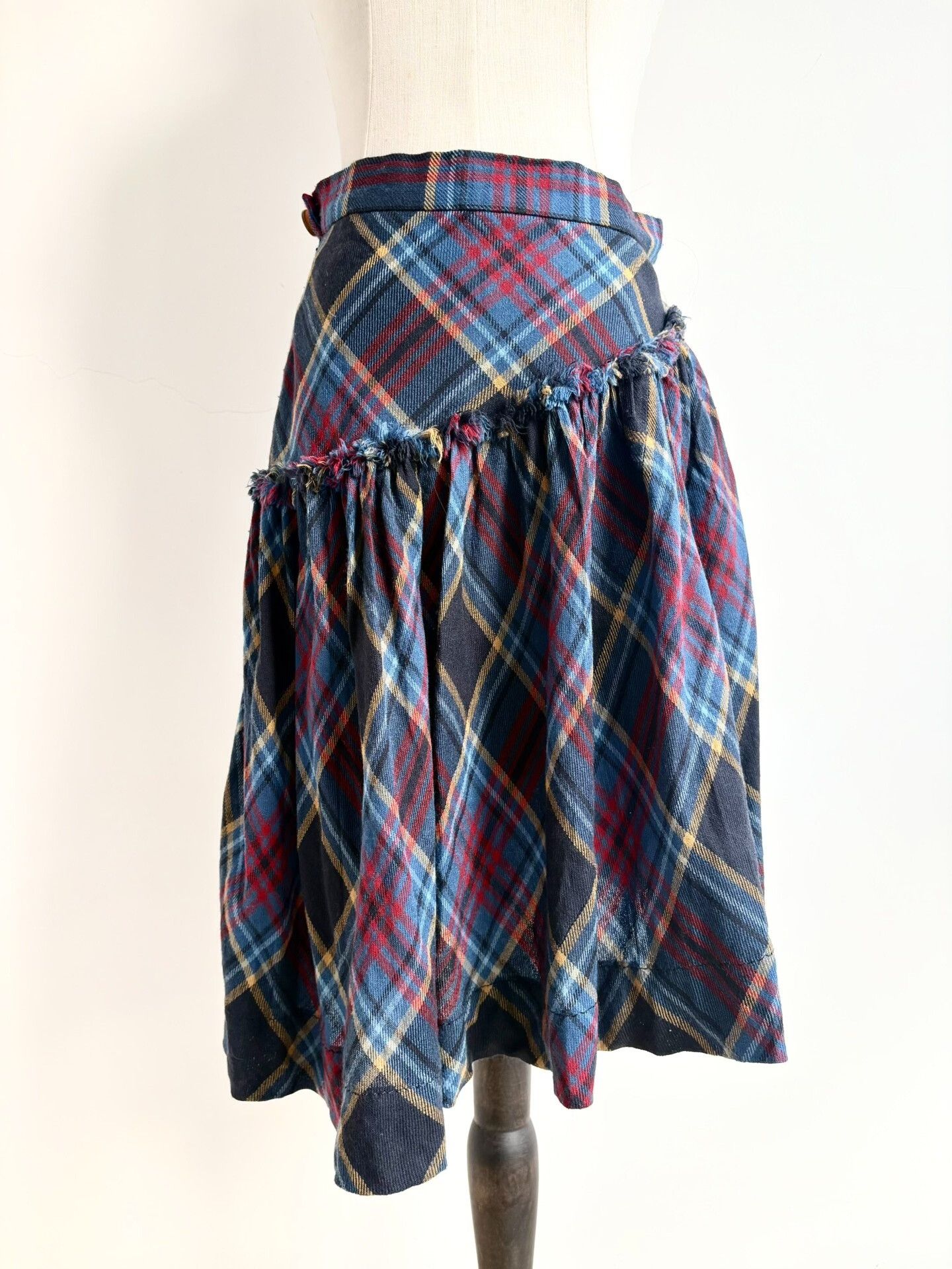 Vivienne Westwood Vivienne Westwood Plaid Skirt Red Label Size 25" / US 0 / IT 36 - 2 Thumbnail