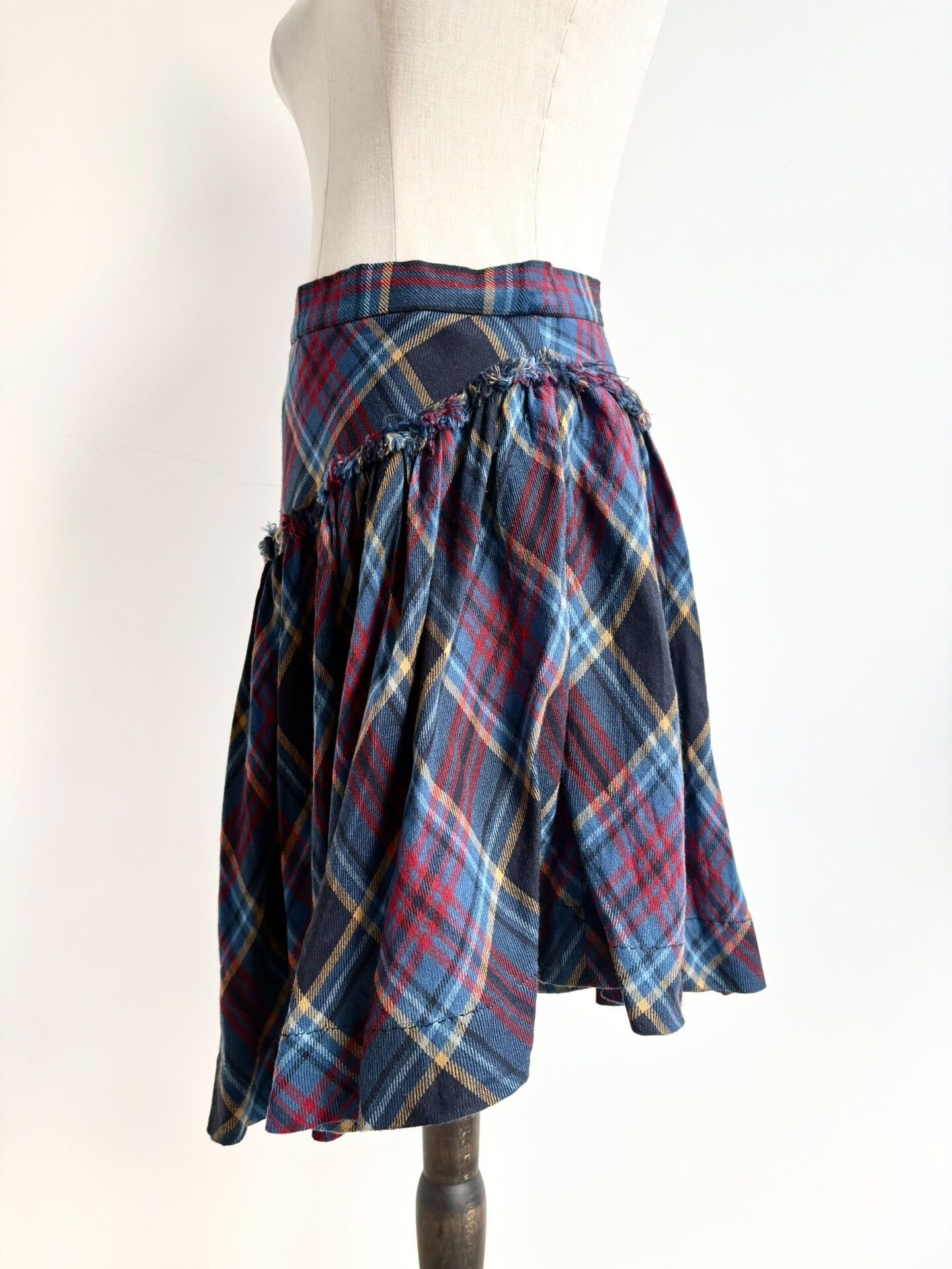 Vivienne Westwood Vivienne Westwood Plaid Skirt Red Label Size 25" / US 0 / IT 36 - 3 Thumbnail