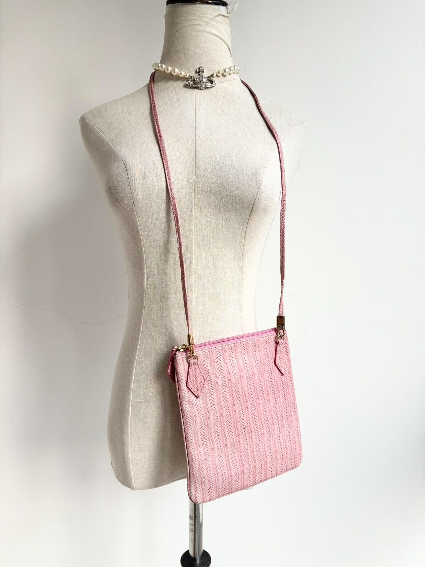 Vivienne Westwood Vivienne Westwood Small Pink Crossbody Bag Size ONE SIZE - 2 Thumbnail