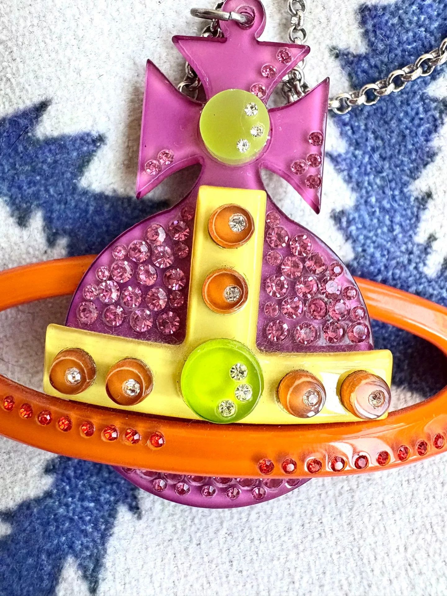 Vivienne Westwood Vivienne Westwood Acrylic Saturn Necklace Size ONE SIZE - 3 Thumbnail