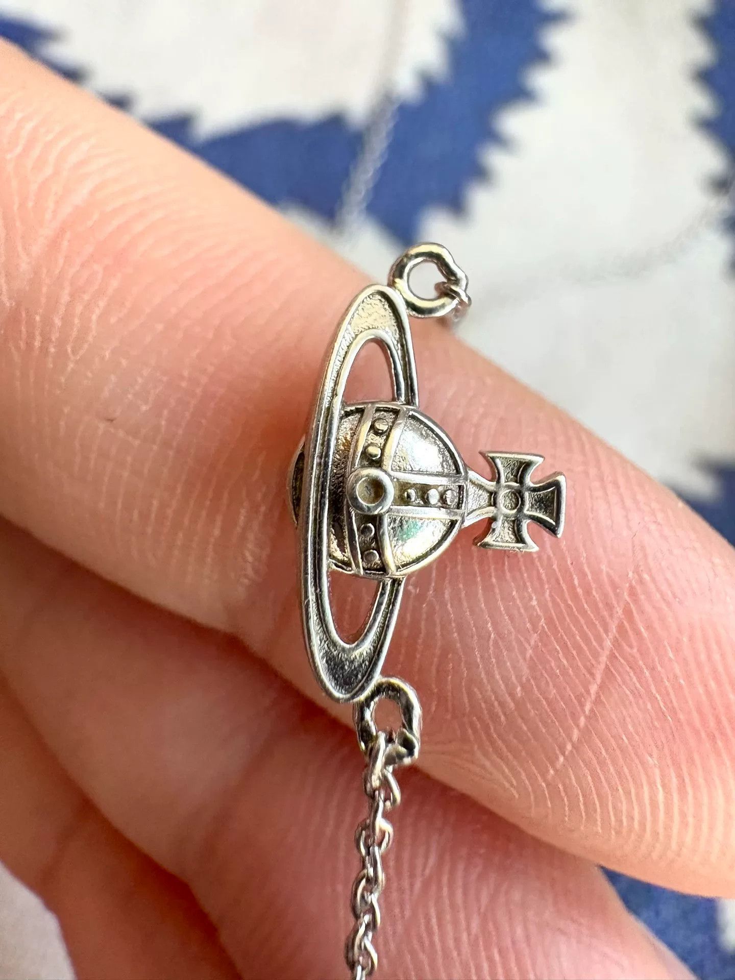 Vivienne Westwood Vivienne Westwood Saturn Pendant Necklace Size ONE SIZE - 6 Thumbnail