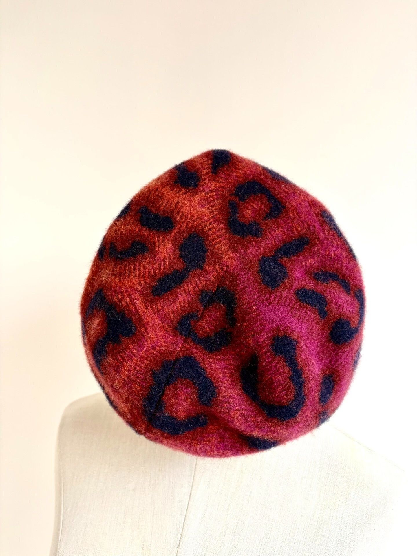 Vivienne Westwood Vivienne Westwood Pink Leopard Beret Size ONE SIZE - 3 Thumbnail