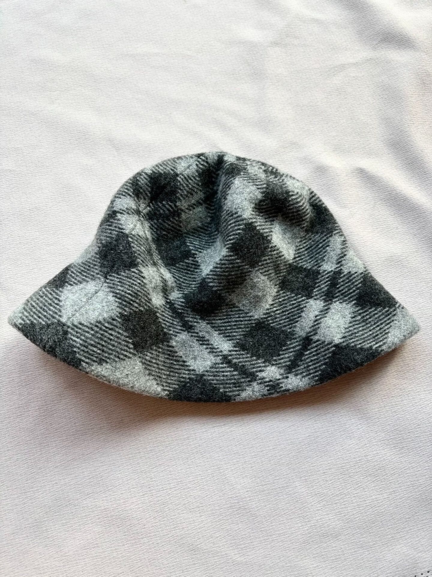Vivienne Westwood Vivienne Westwood Saturn Fisherman Hat Size ONE SIZE - 4 Thumbnail
