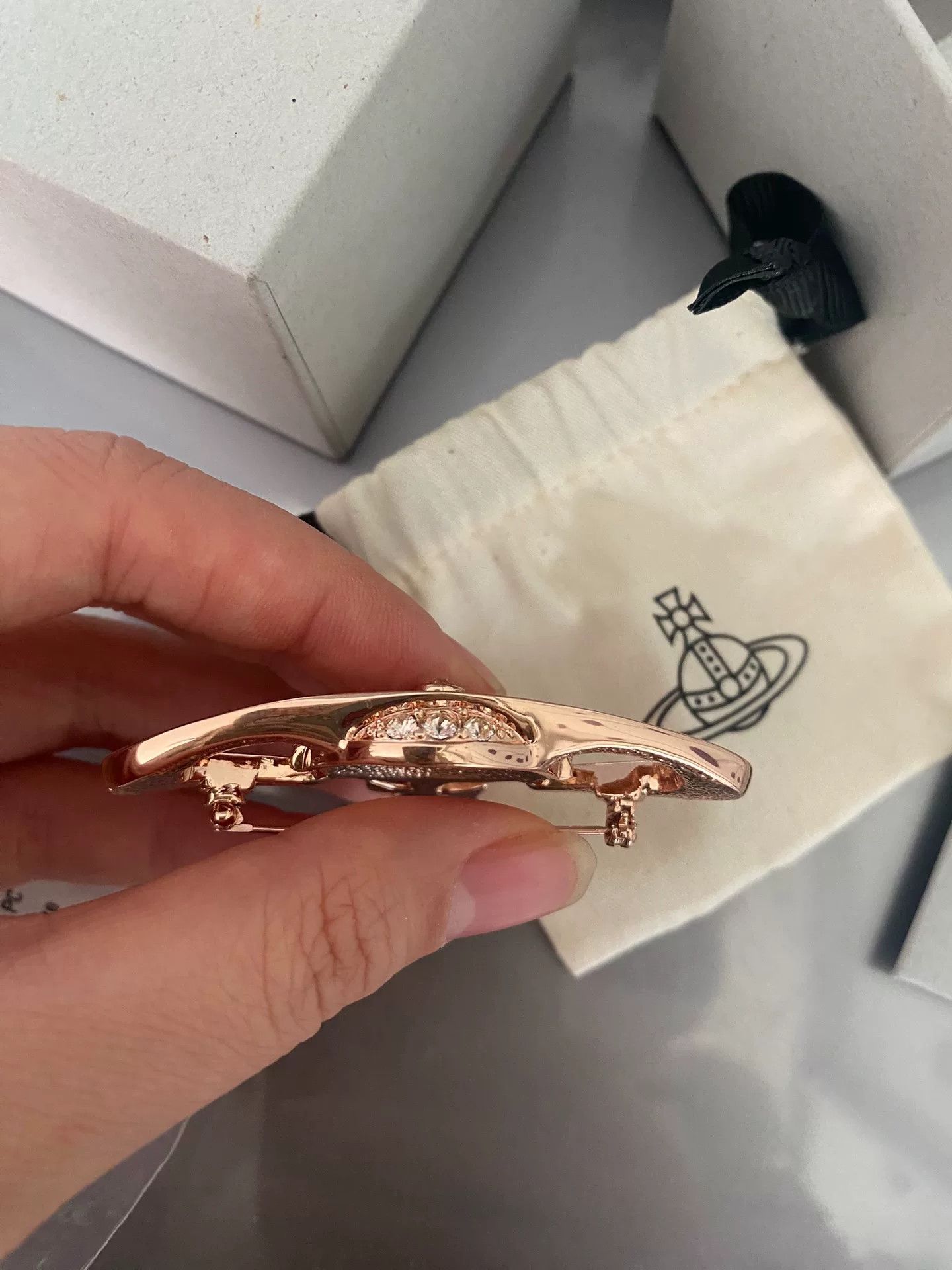 Vivienne Westwood Vivienne Westwood Rose Gold Saturn Brooch Size ONE SIZE - 5 Thumbnail