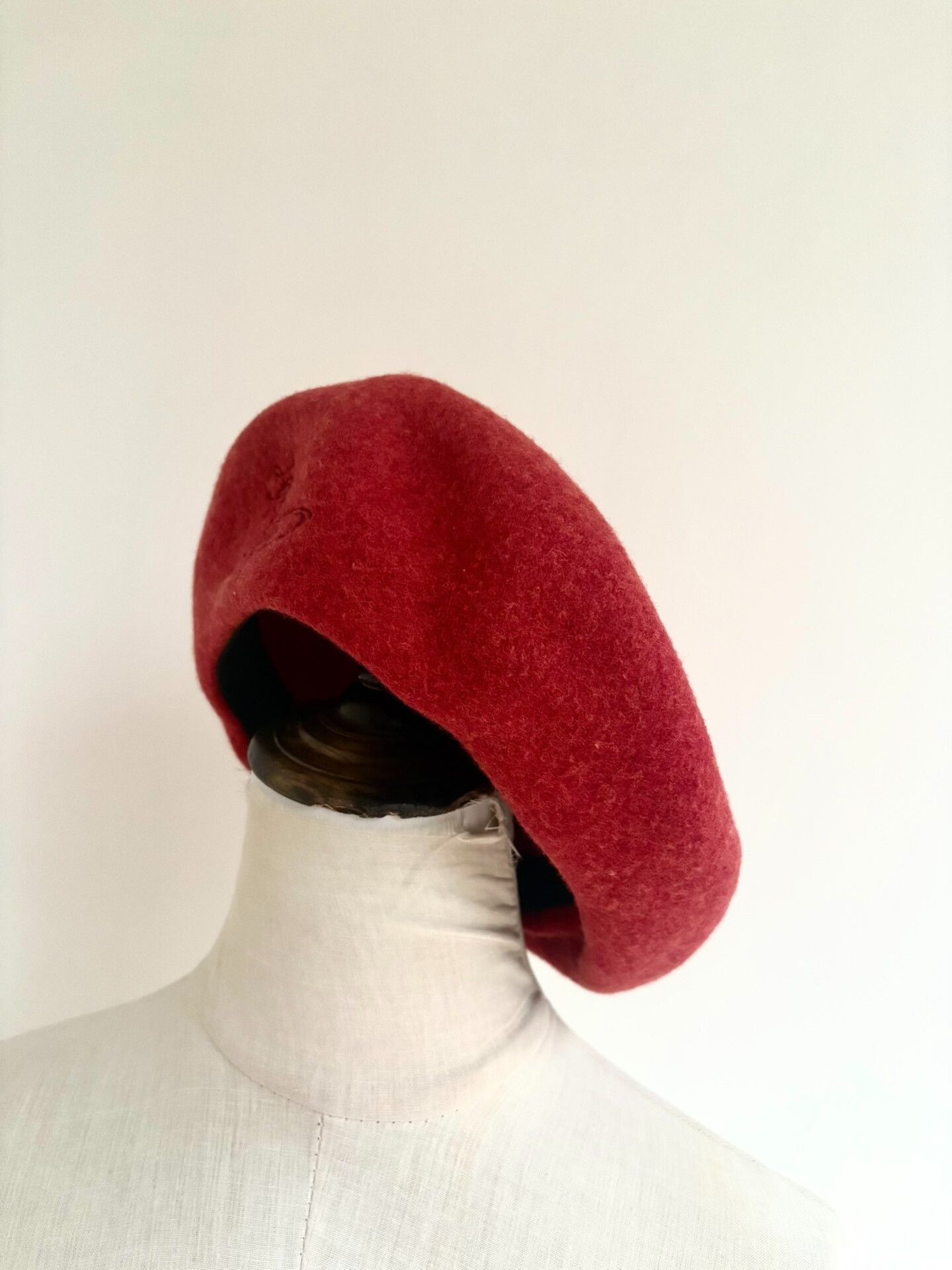 Vivienne Westwood Vivienne Westwood Red Beret Hat Size ONE SIZE - 3 Thumbnail