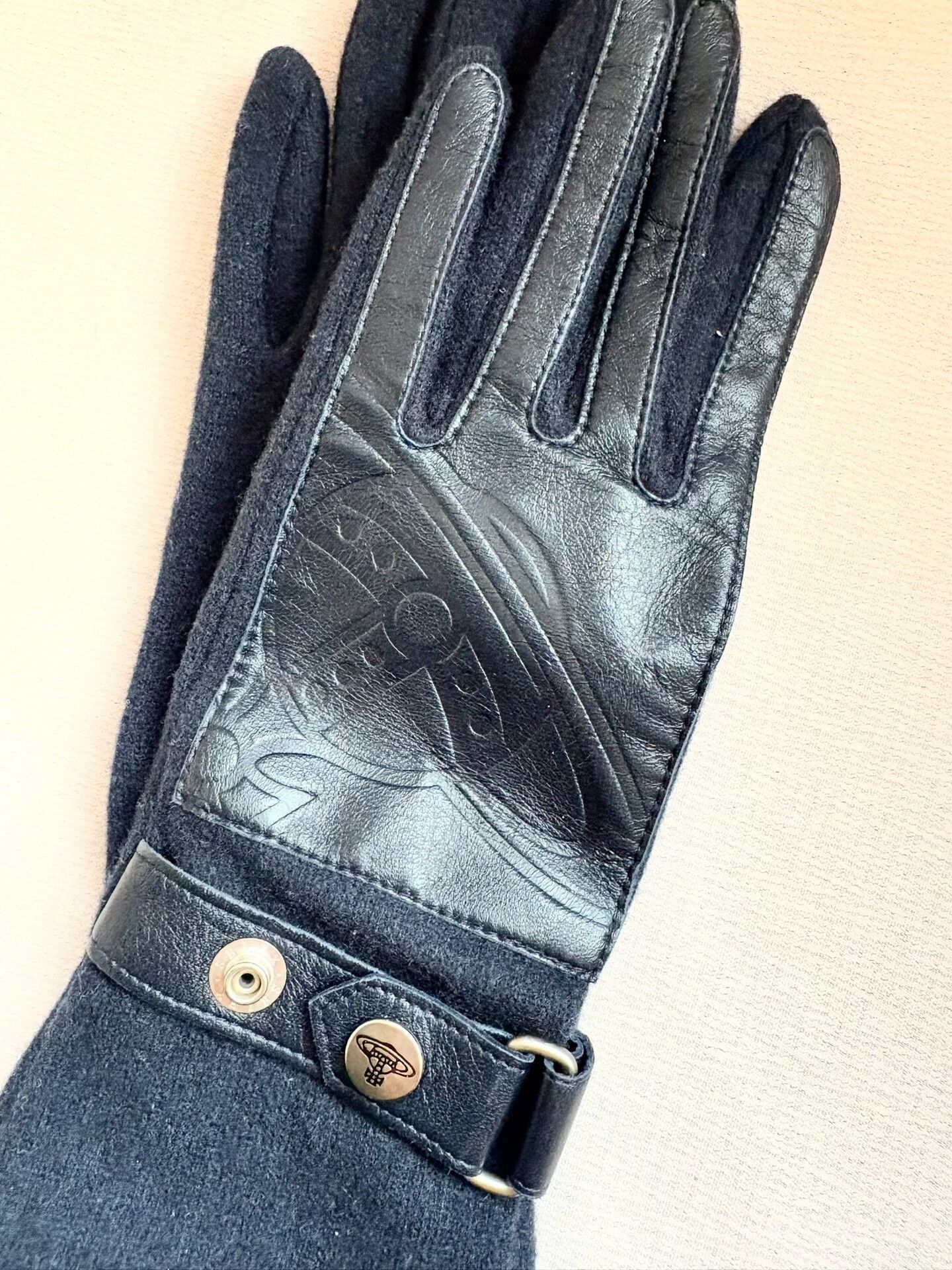 Vivienne Westwood Vivienne Westwood Black Wool Gloves Size ONE SIZE - 3 Thumbnail