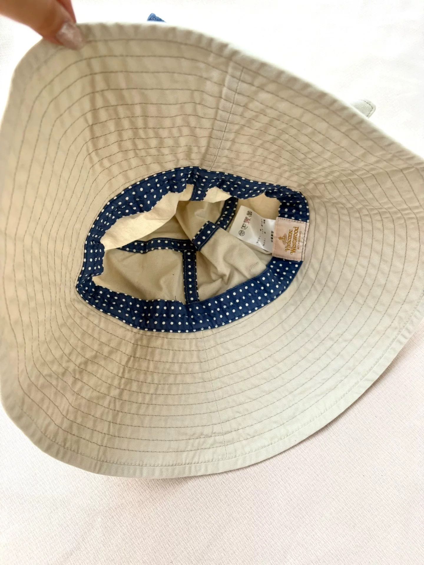 Vivienne Westwood Vivienne Westwood Bow Embroidered Fisherman Hat Size ONE SIZE - 4 Thumbnail