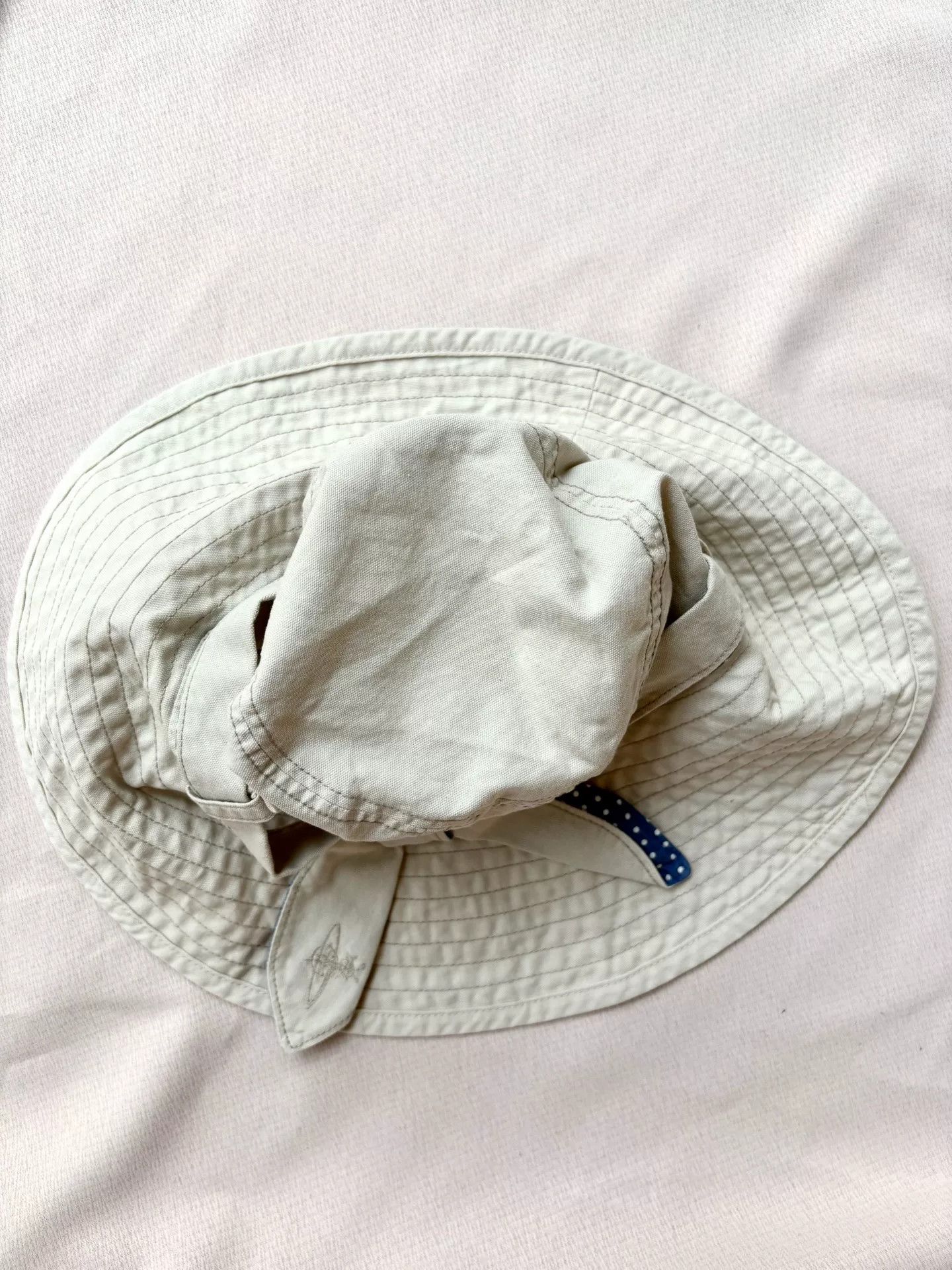 Vivienne Westwood Vivienne Westwood Bow Embroidered Fisherman Hat Size ONE SIZE - 7 Thumbnail
