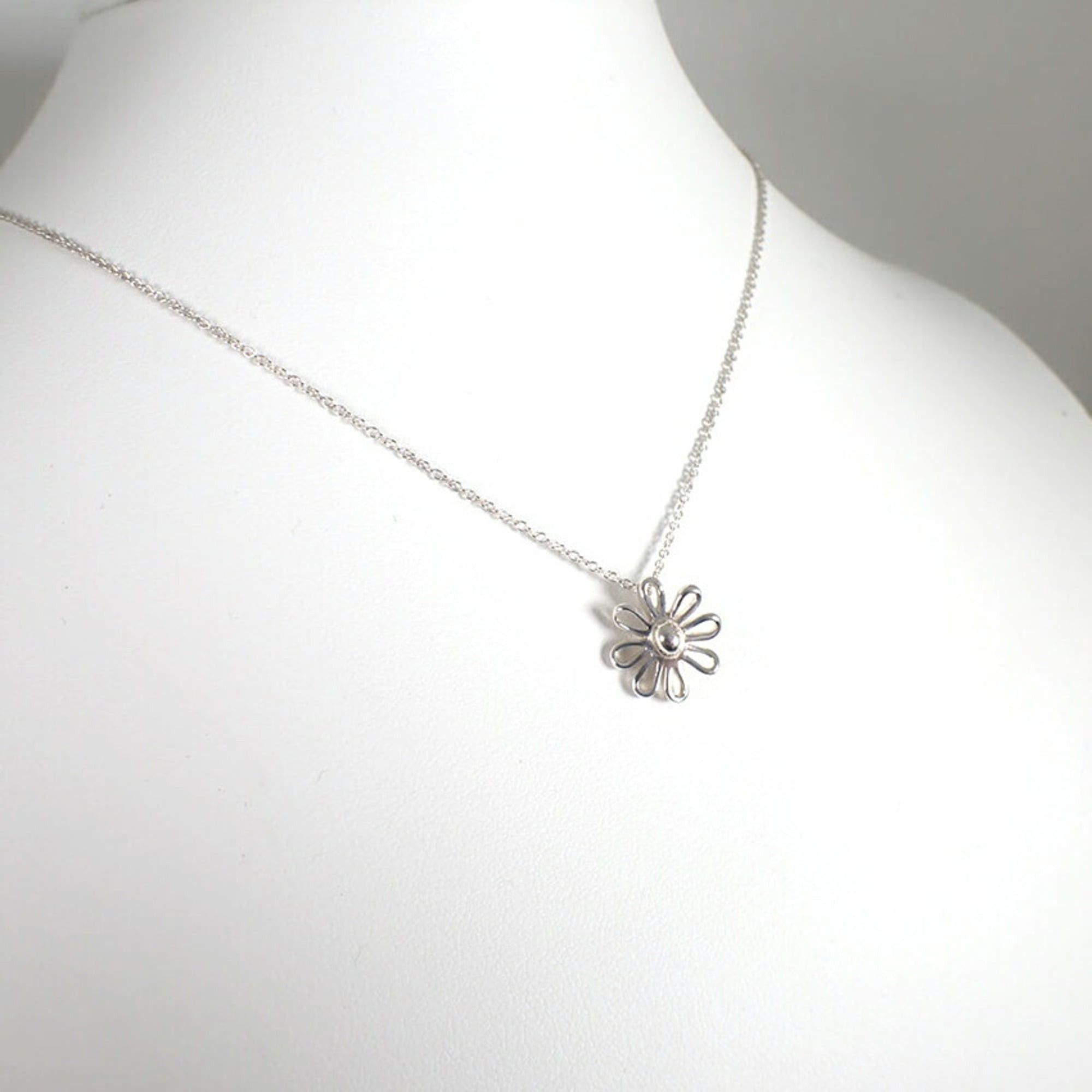 Tiffany & Co. TIFFANY 925 Daisy Pendant Necklace Size ONE SIZE - 3 Thumbnail